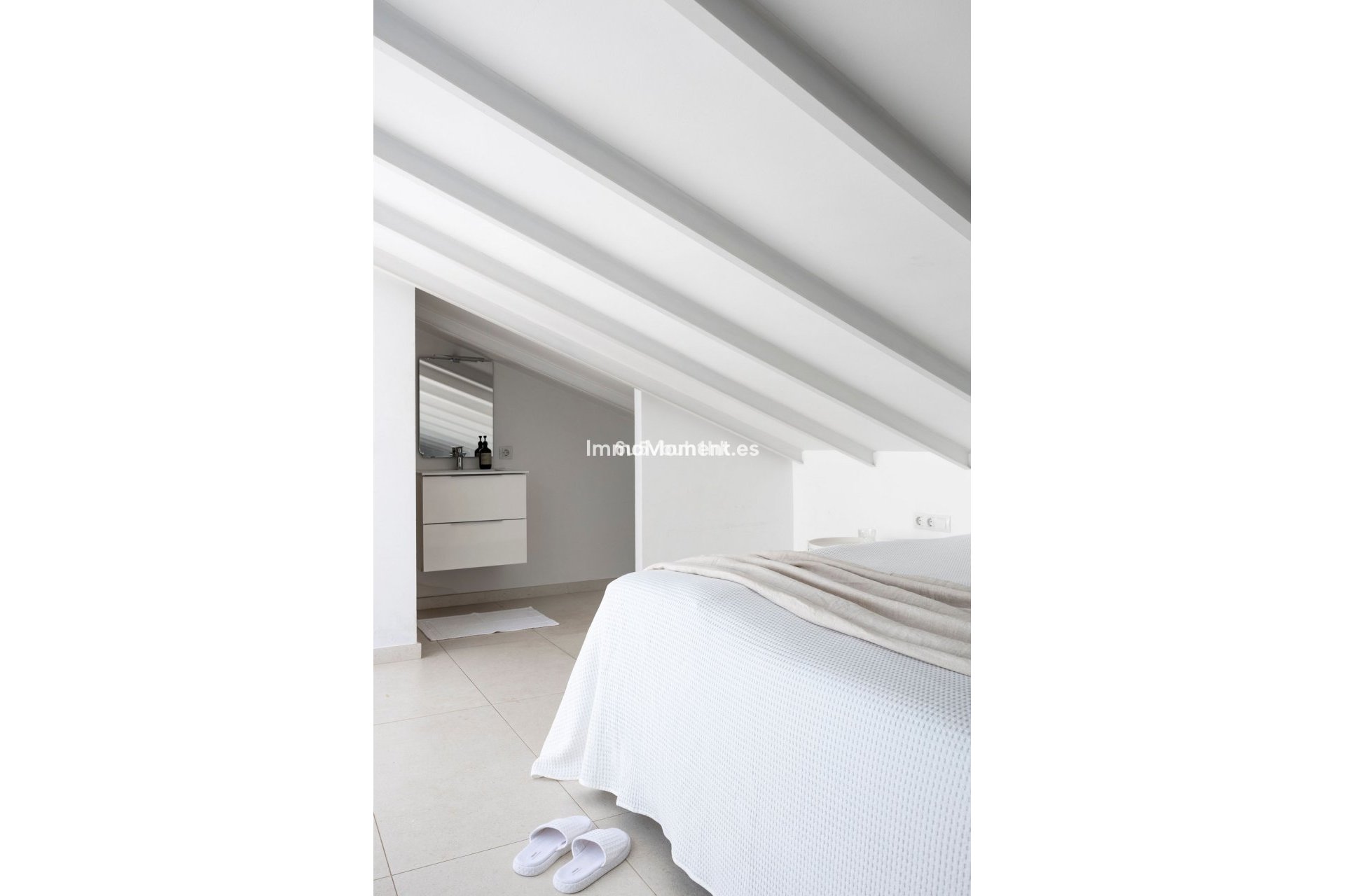 Resale - Apartment - Puerto Banús