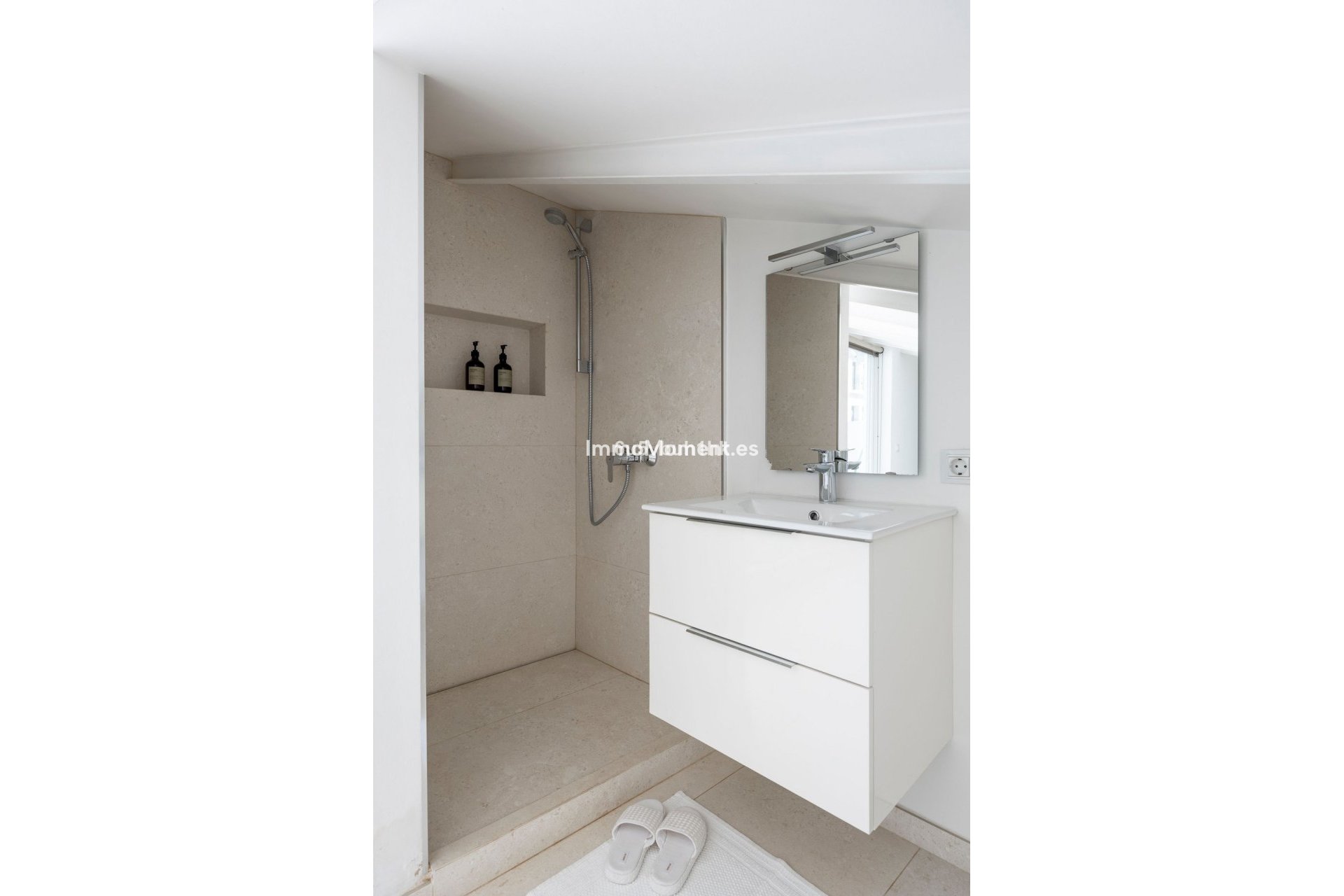 Resale - Apartment - Puerto Banús