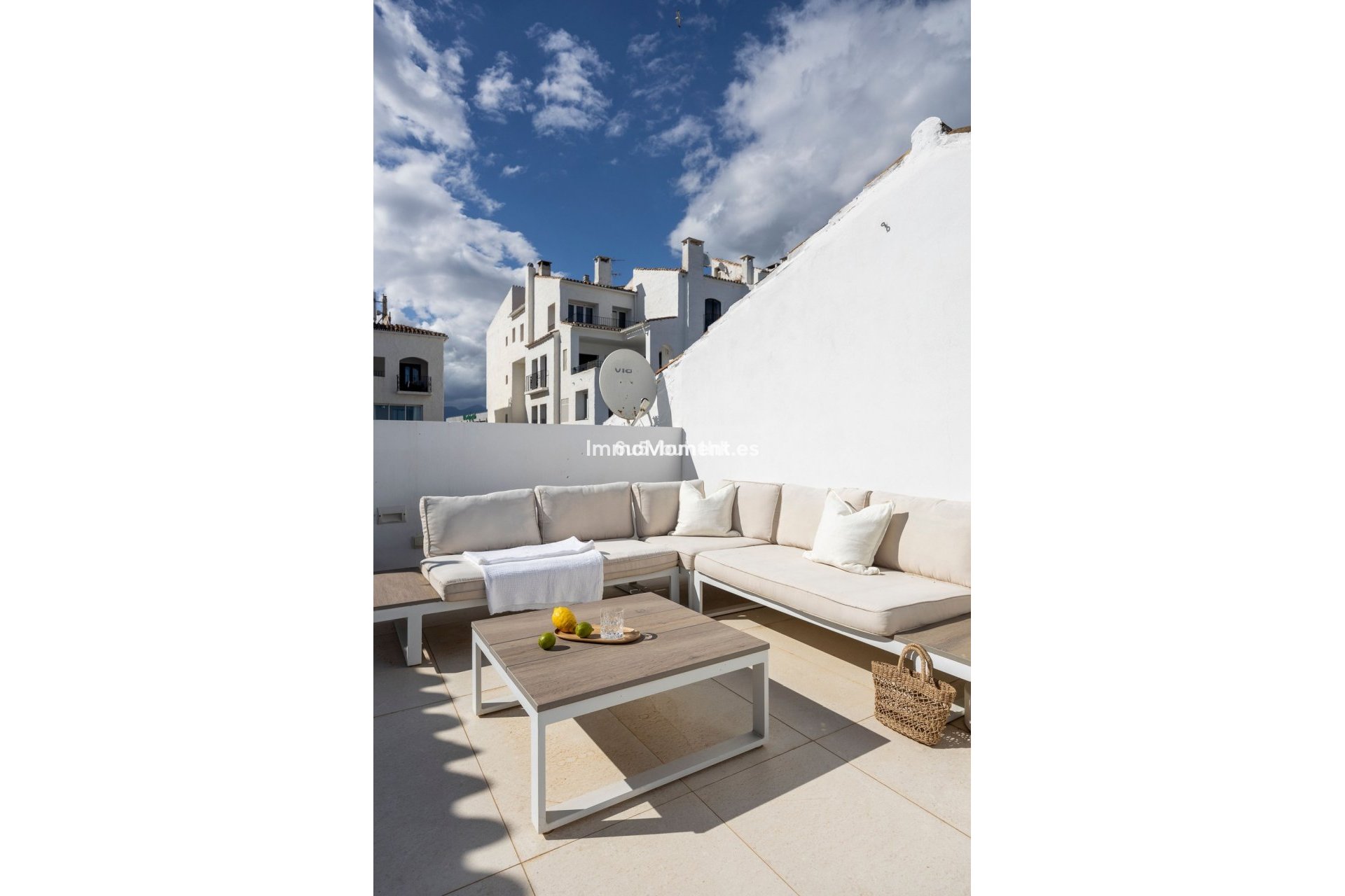 Resale - Apartment - Puerto Banús