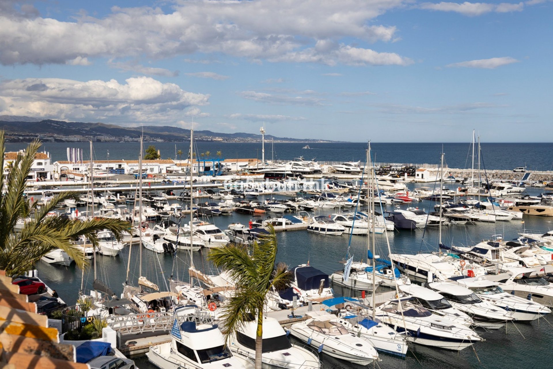 Resale - Apartment - Puerto Banús