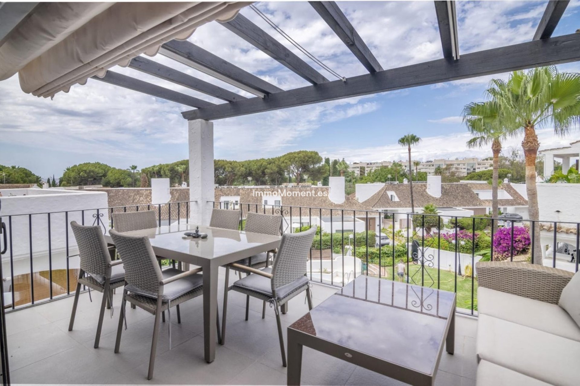 Resale - Apartment - Puerto Banús