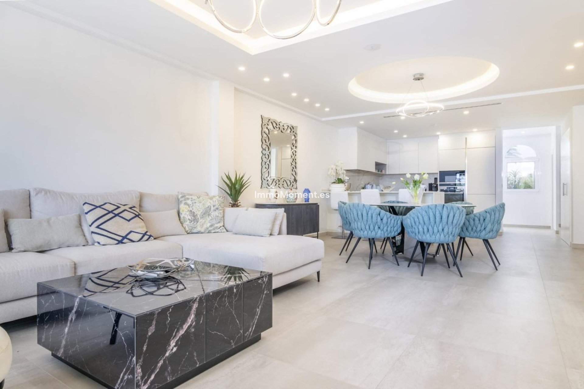 Resale - Apartment - Puerto Banús