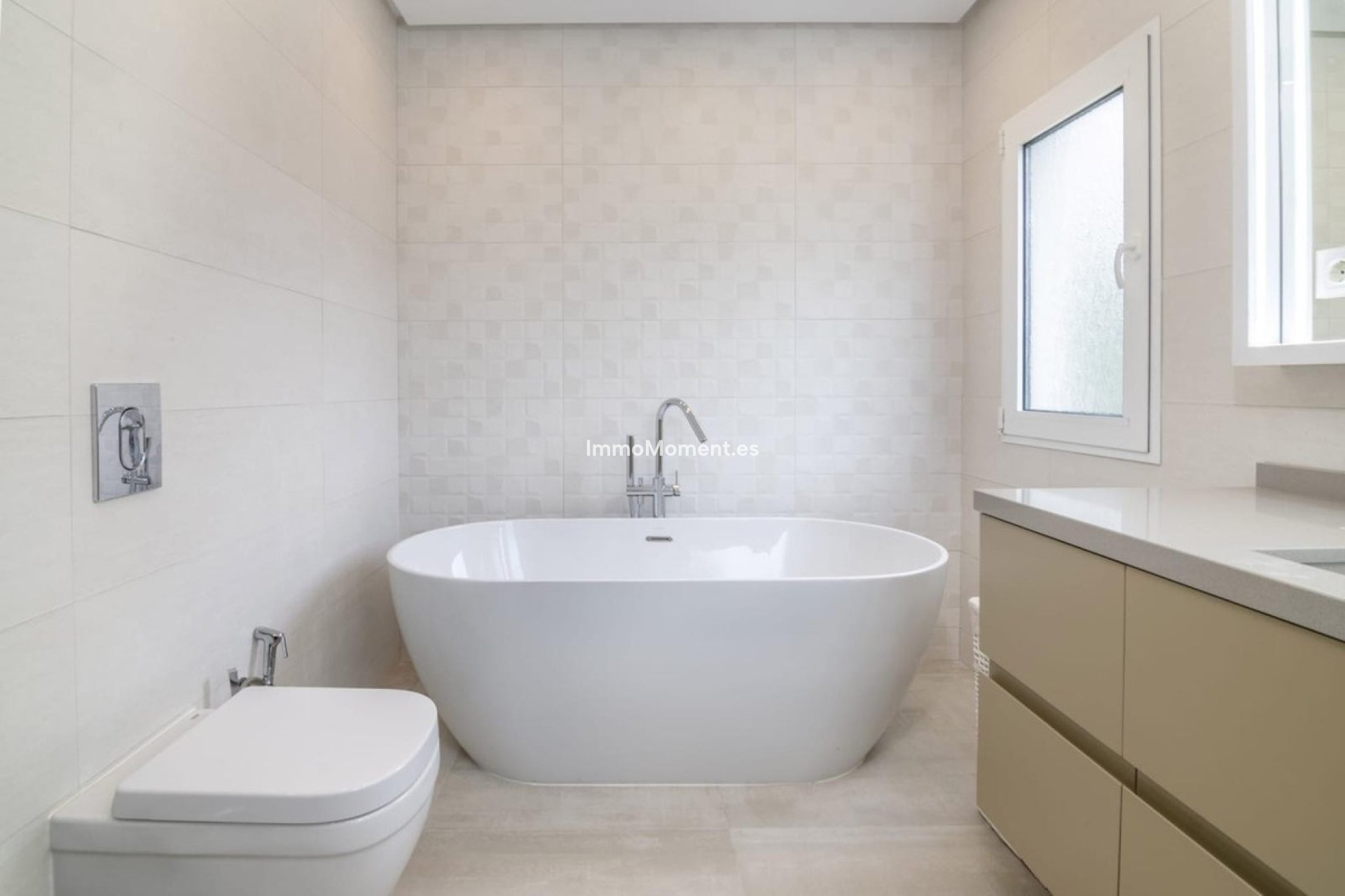 Resale - Apartment - Puerto Banús