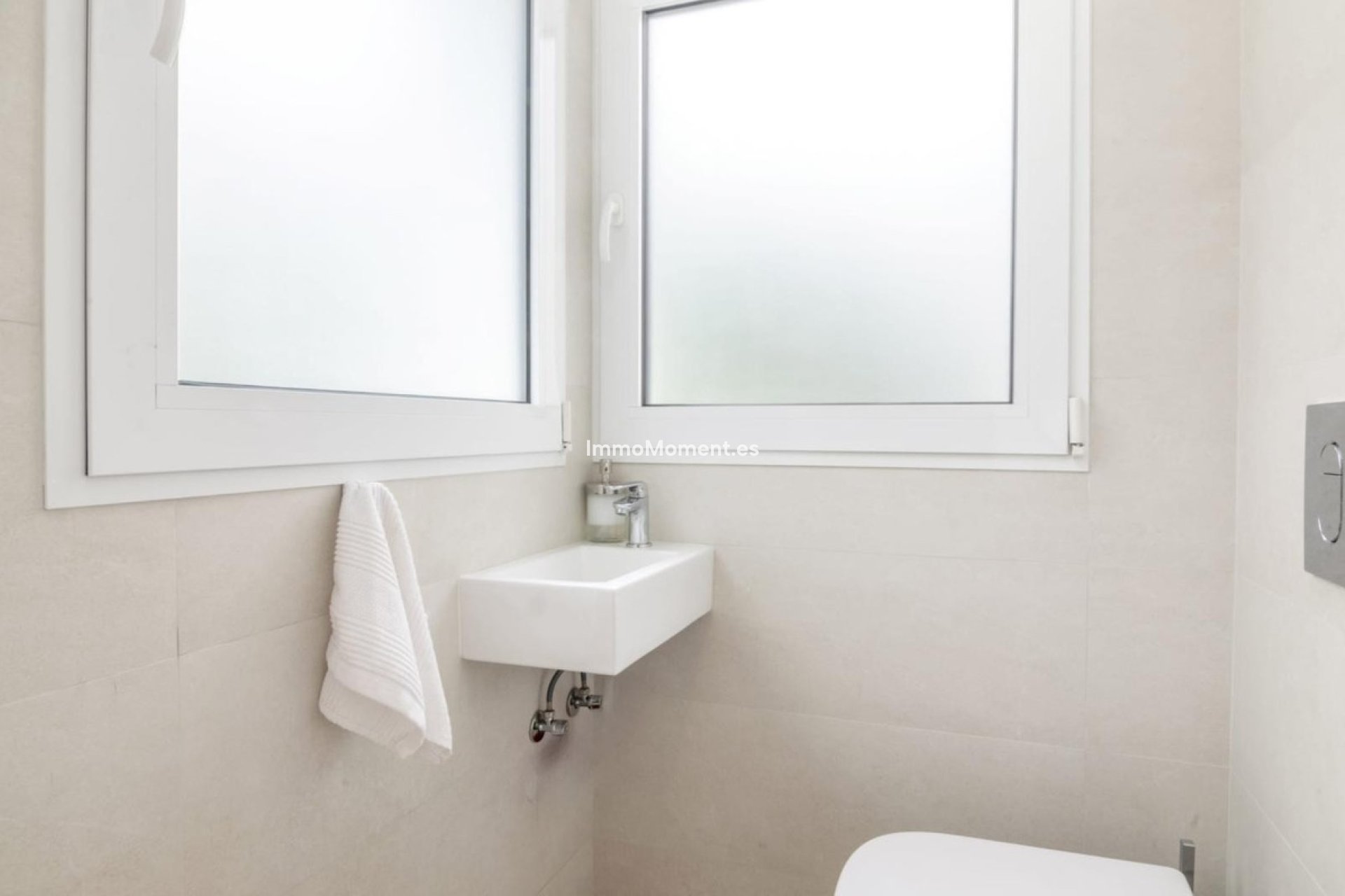 Resale - Apartment - Puerto Banús