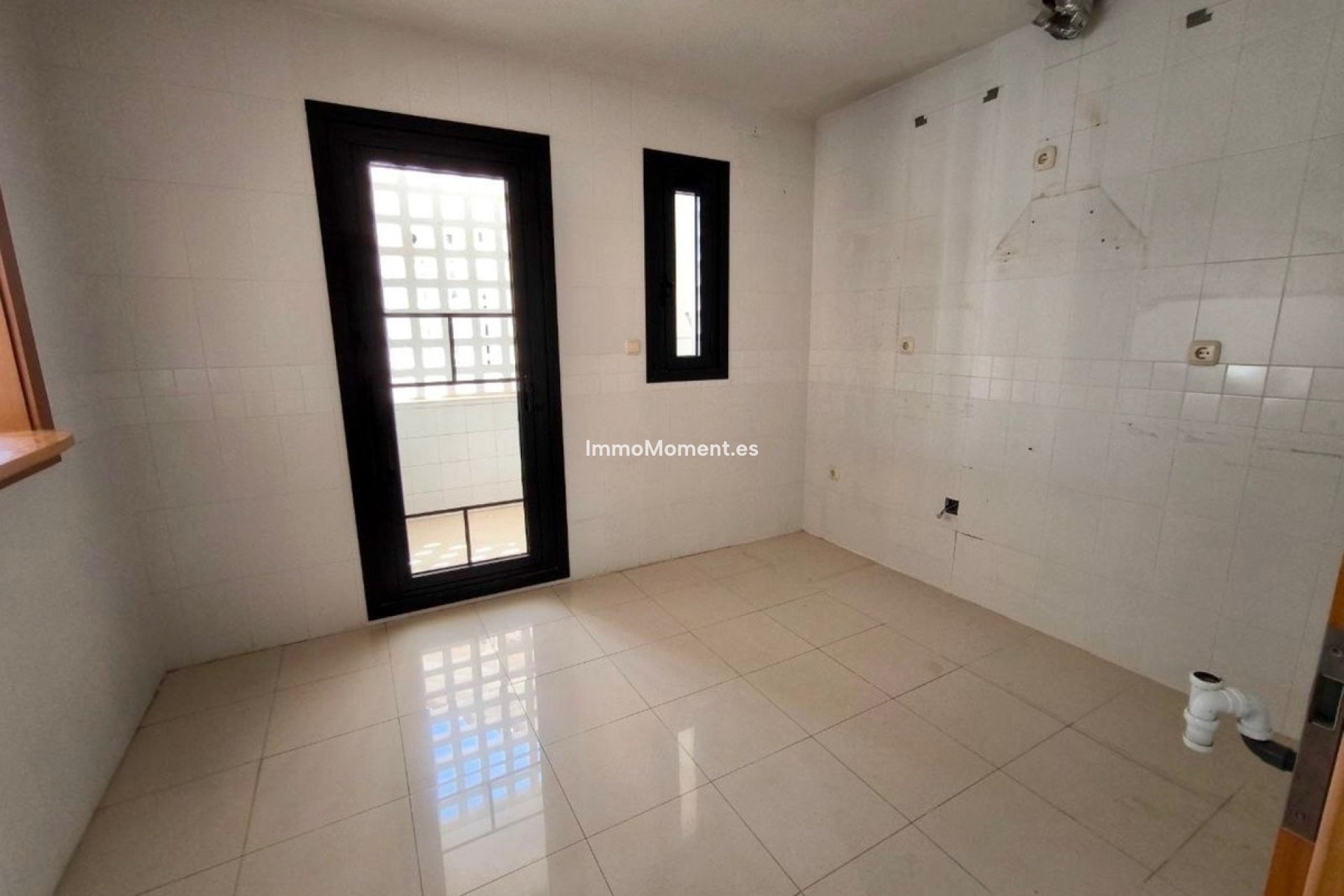 Resale - Apartment - Puerto Banús