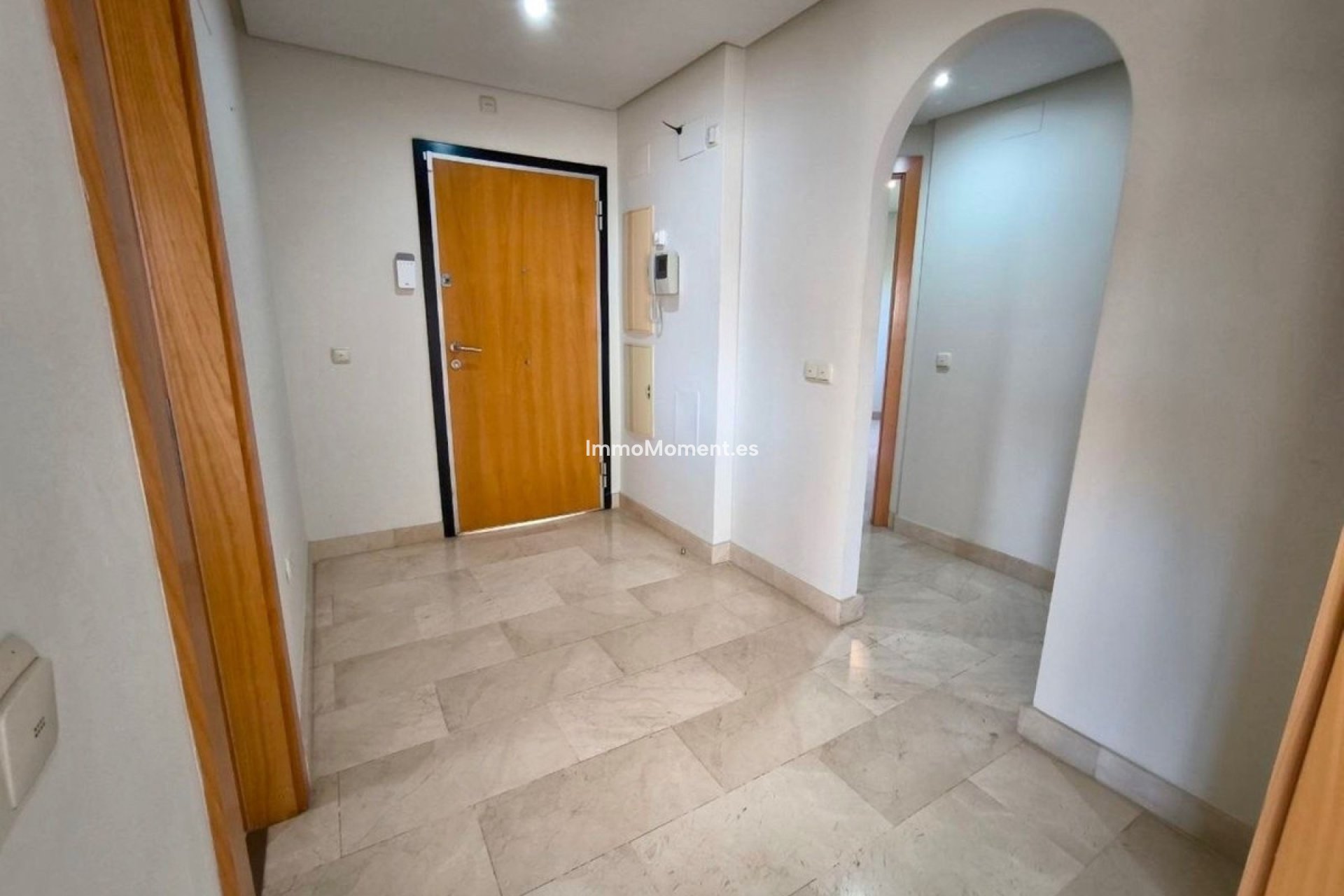 Resale - Apartment - Puerto Banús