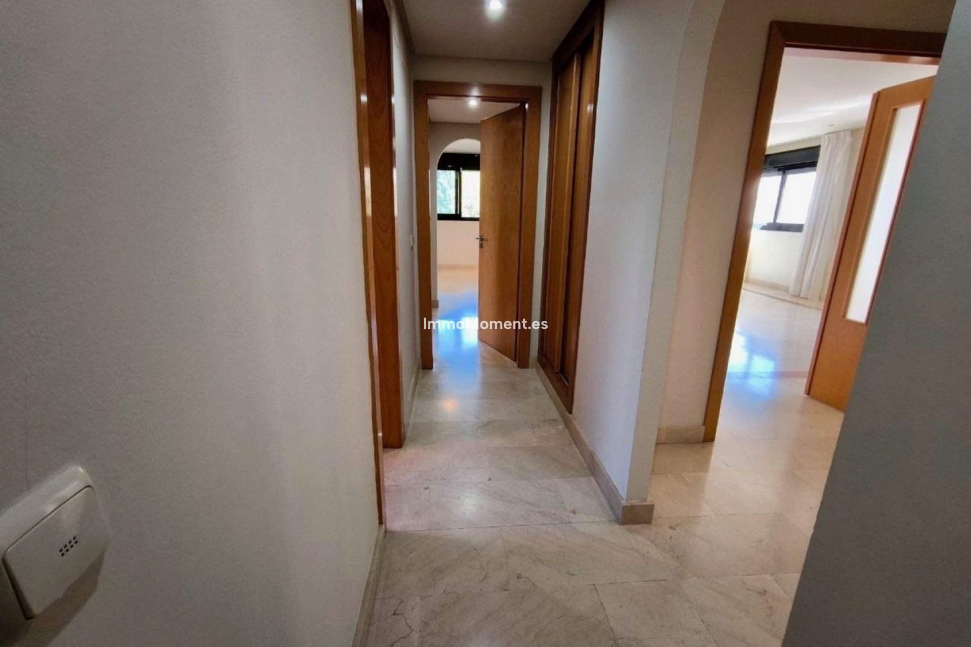 Resale - Apartment - Puerto Banús
