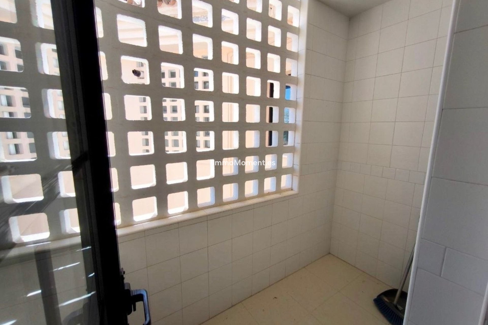 Resale - Apartment - Puerto Banús