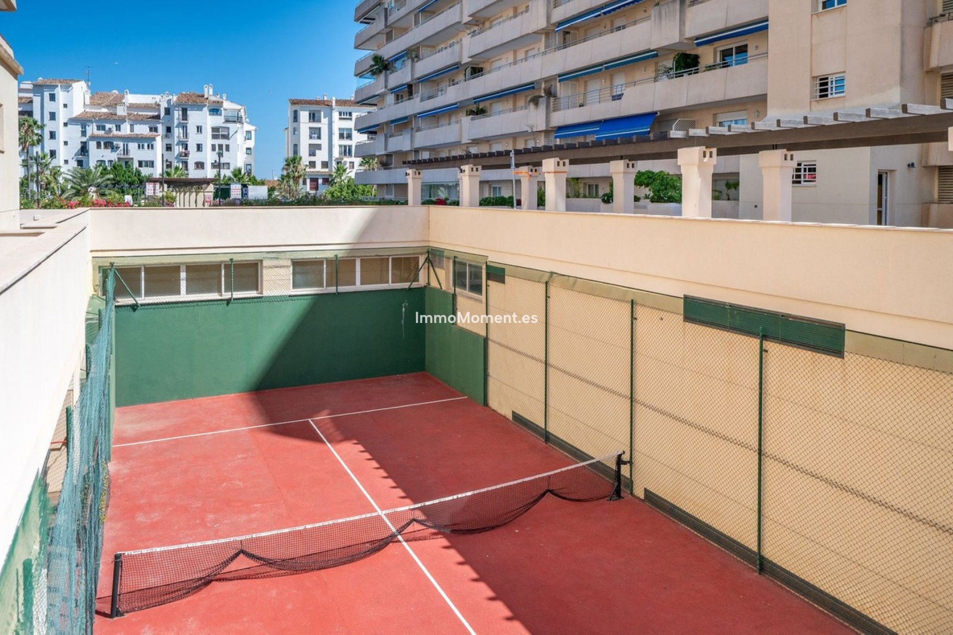 Resale - Apartment - Puerto Banús