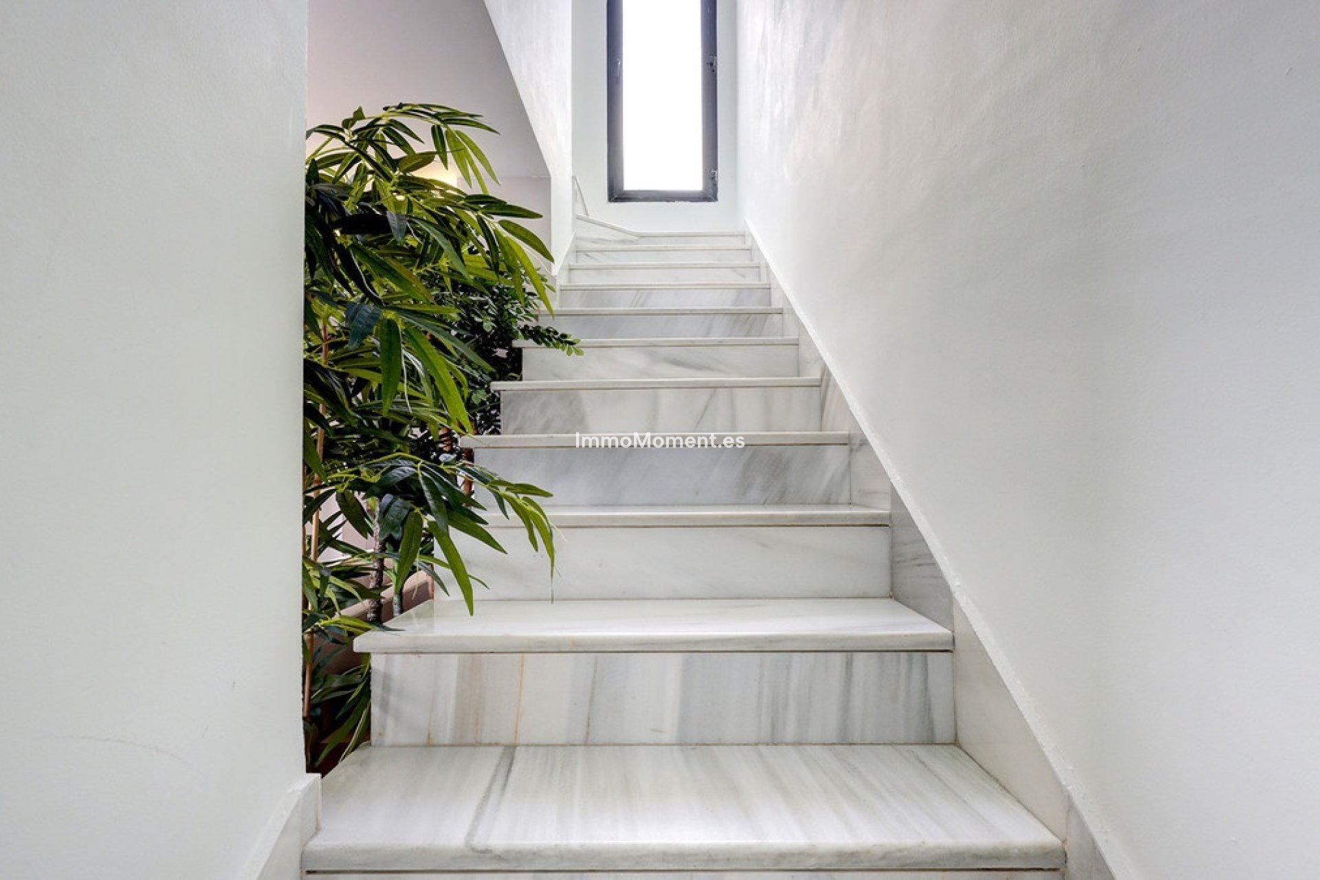 Resale - Apartment - Sotogrande - Sotogrande Costa