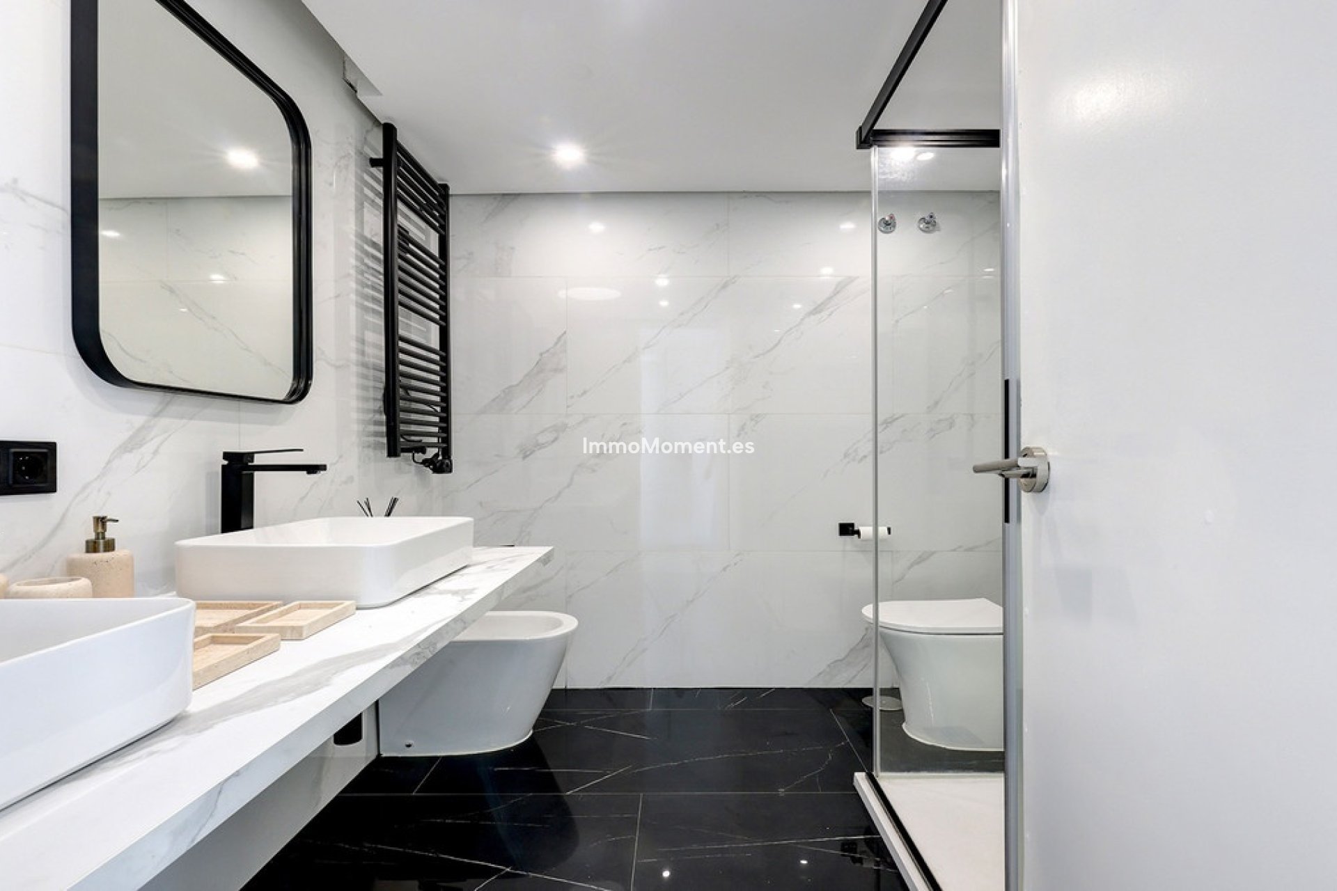 Resale - Apartment - Sotogrande - Sotogrande Costa