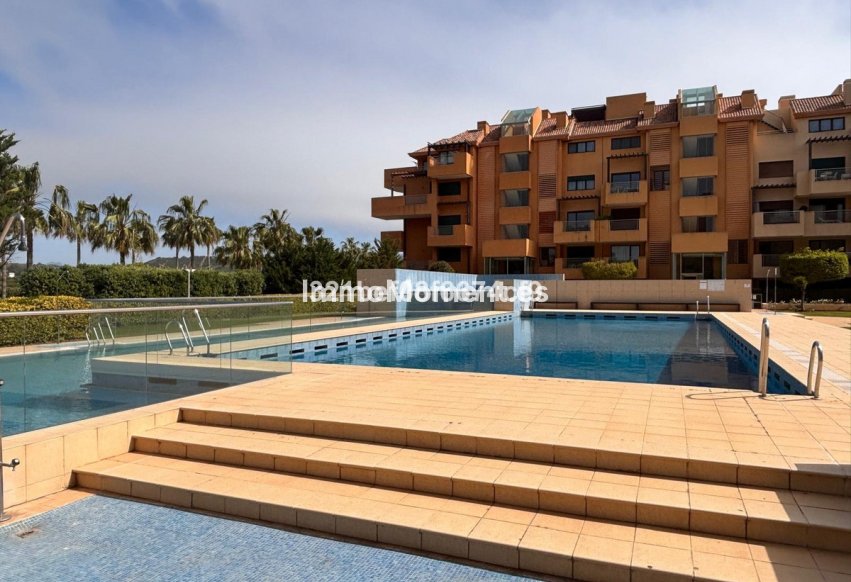 Resale - Apartment - Sotogrande