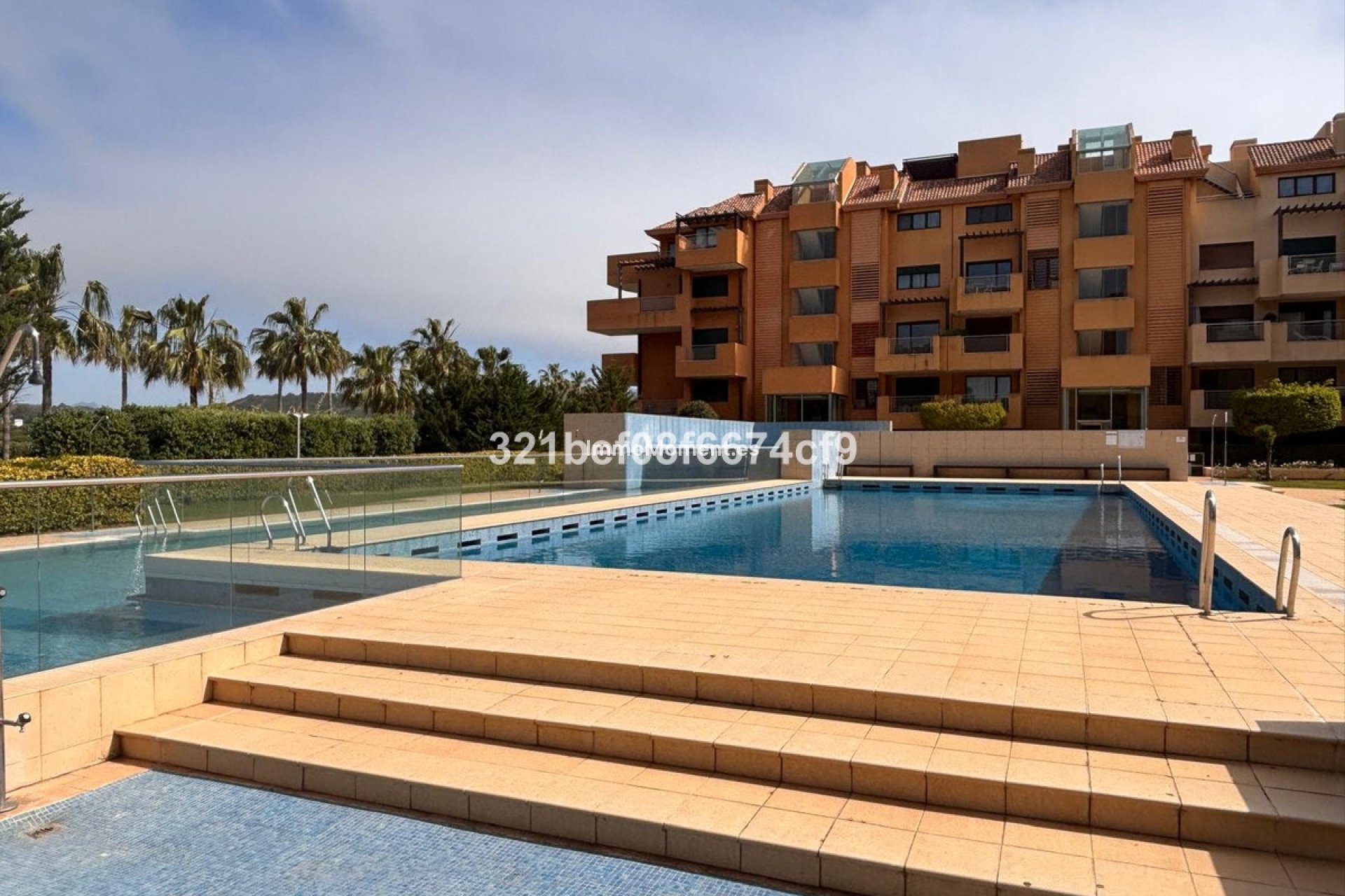 Resale - Apartment - Sotogrande