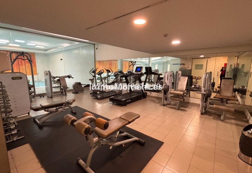 Resale - Apartment - Sotogrande