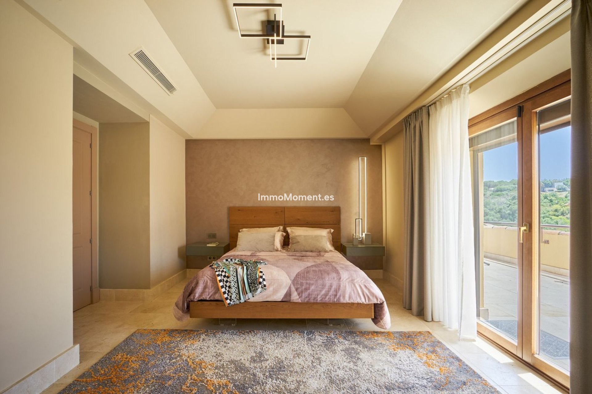 Resale - Apartment - Sotogrande