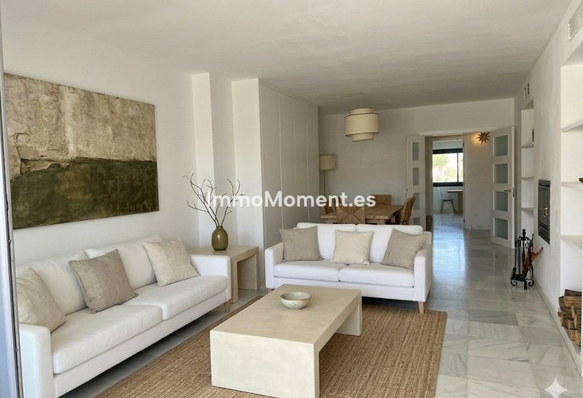 Resale - Apartment - Sotogrande
