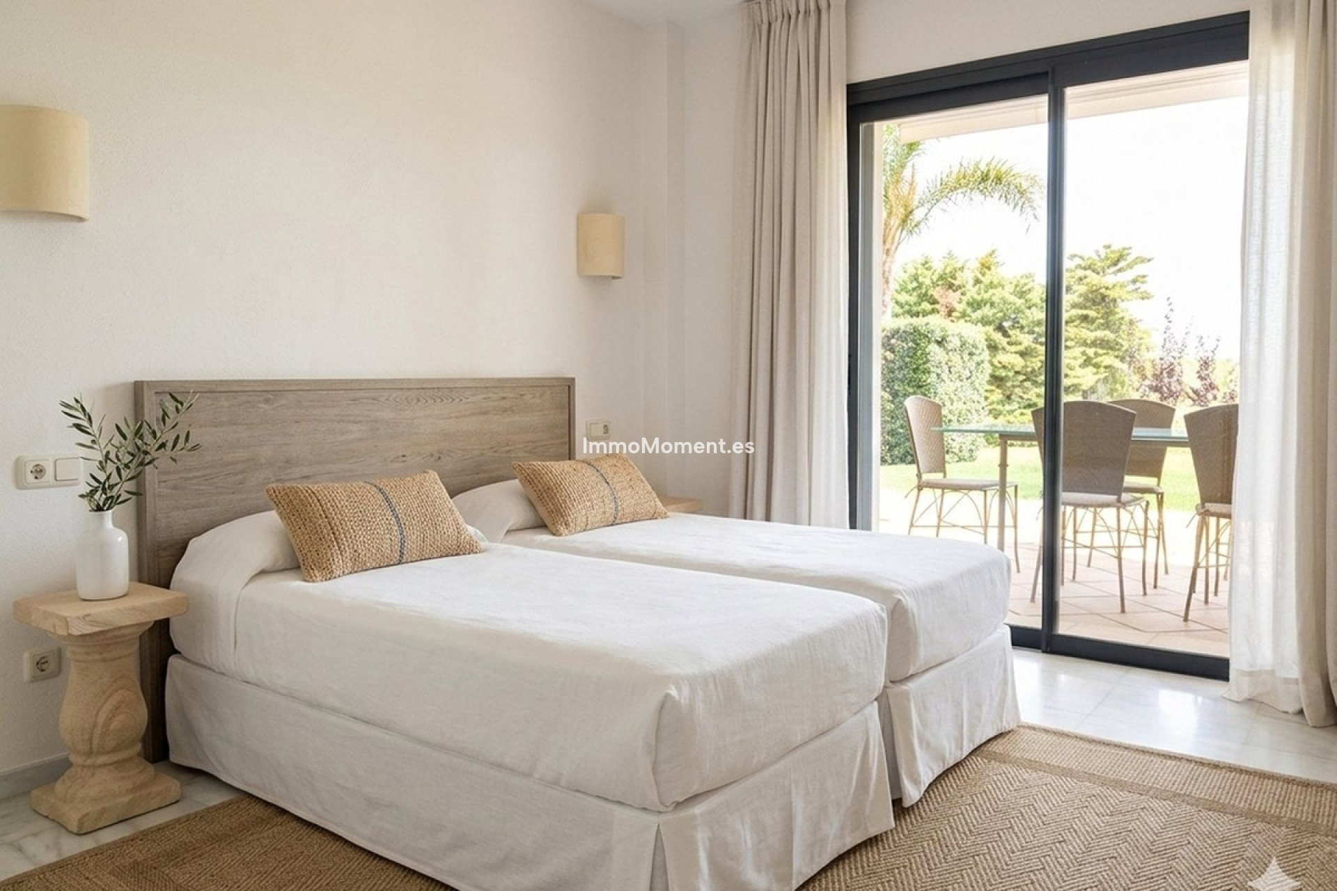 Resale - Apartment - Sotogrande