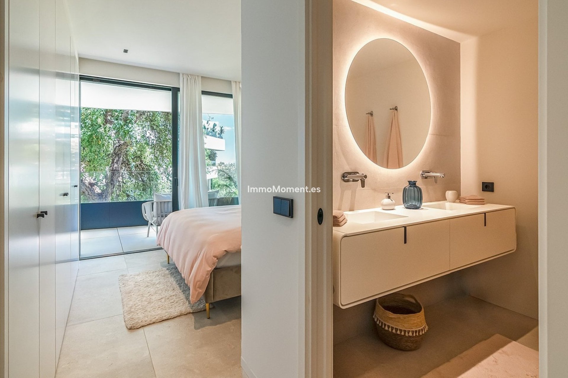 Resale - Apartment - Sotogrande