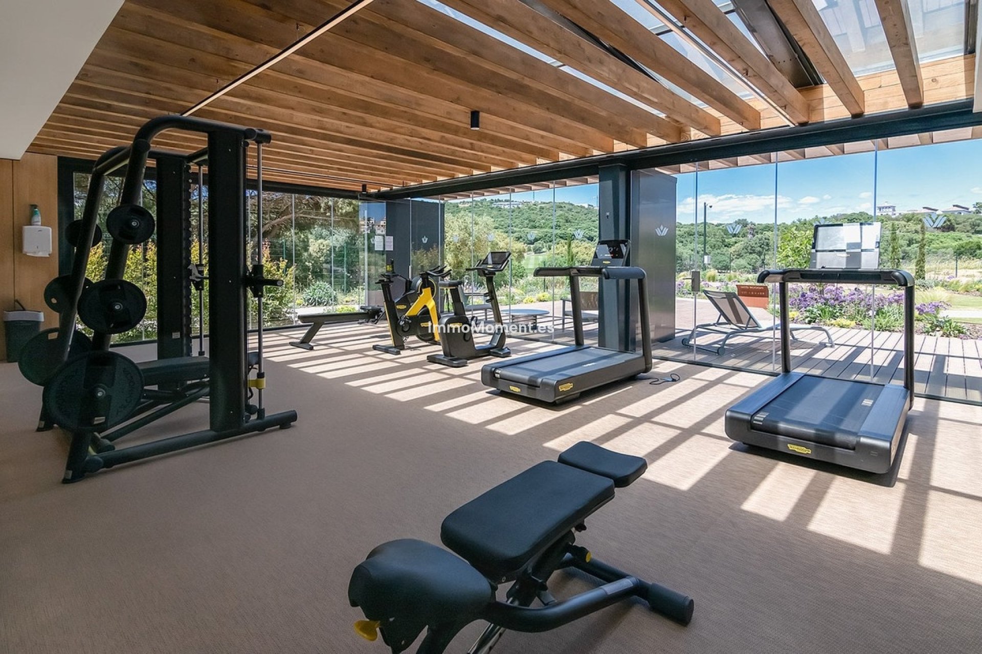 Resale - Apartment - Sotogrande
