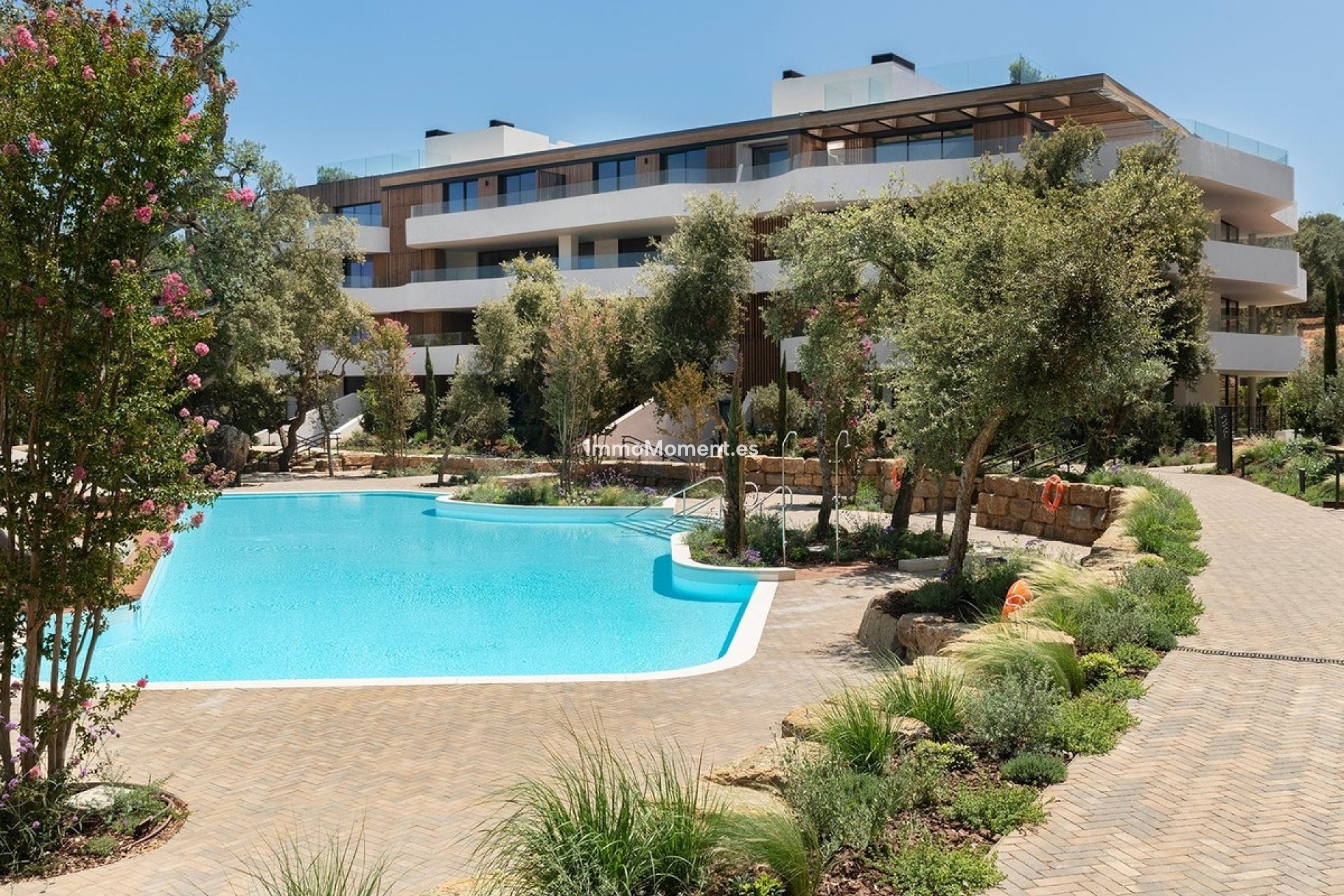 Resale - Apartment - Sotogrande