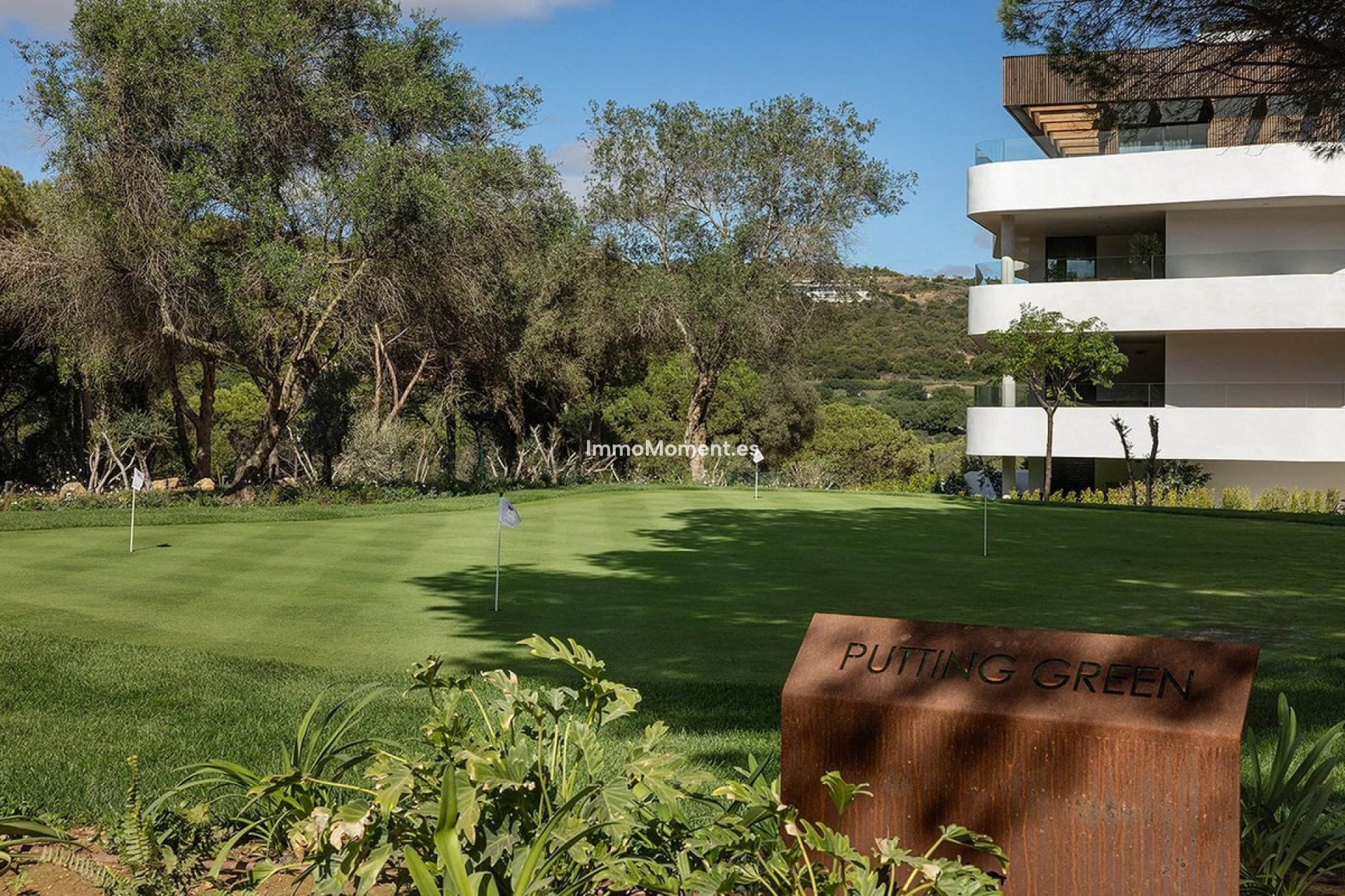 Resale - Apartment - Sotogrande
