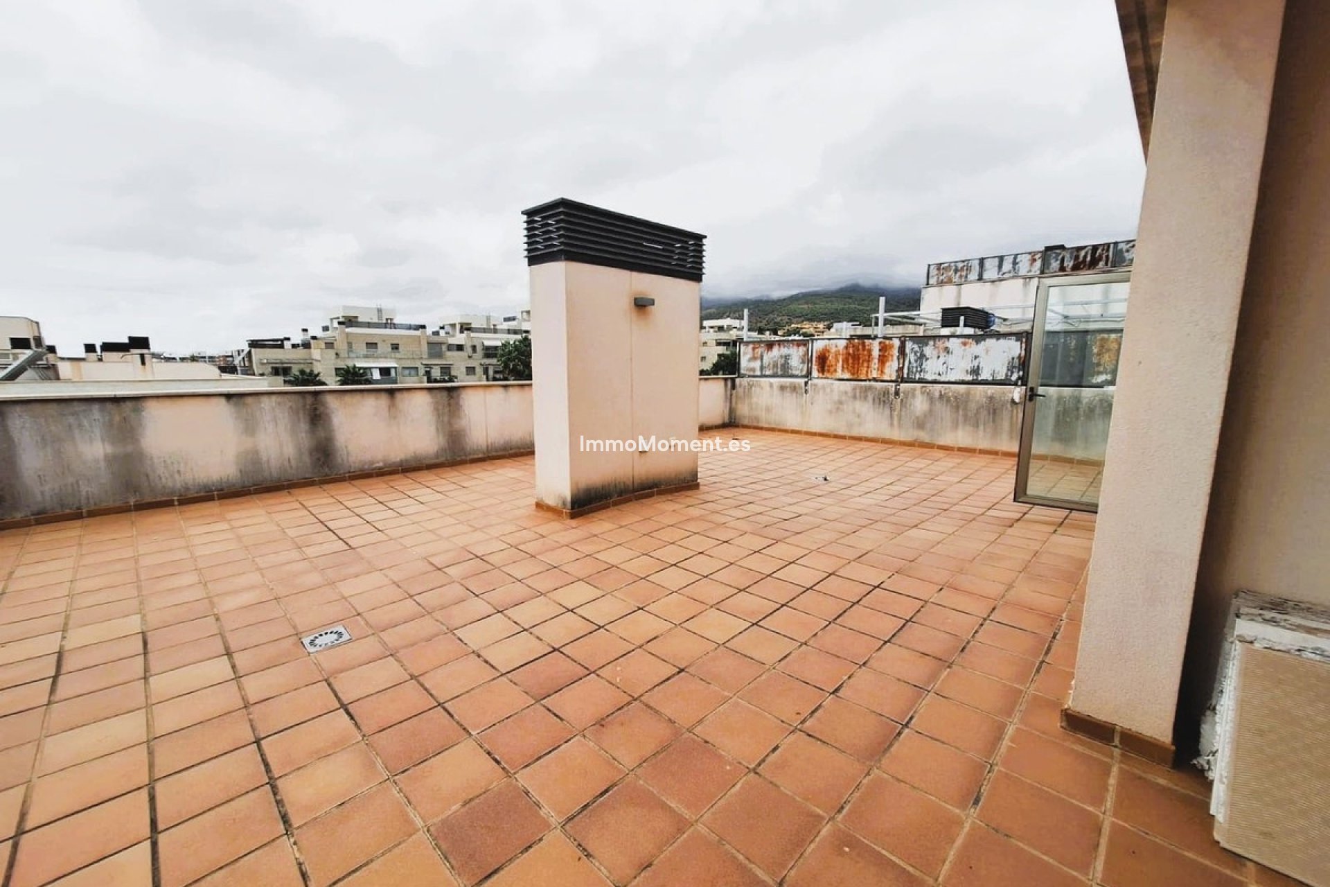 Resale - Apartment - Torremolinos - El Pinillo