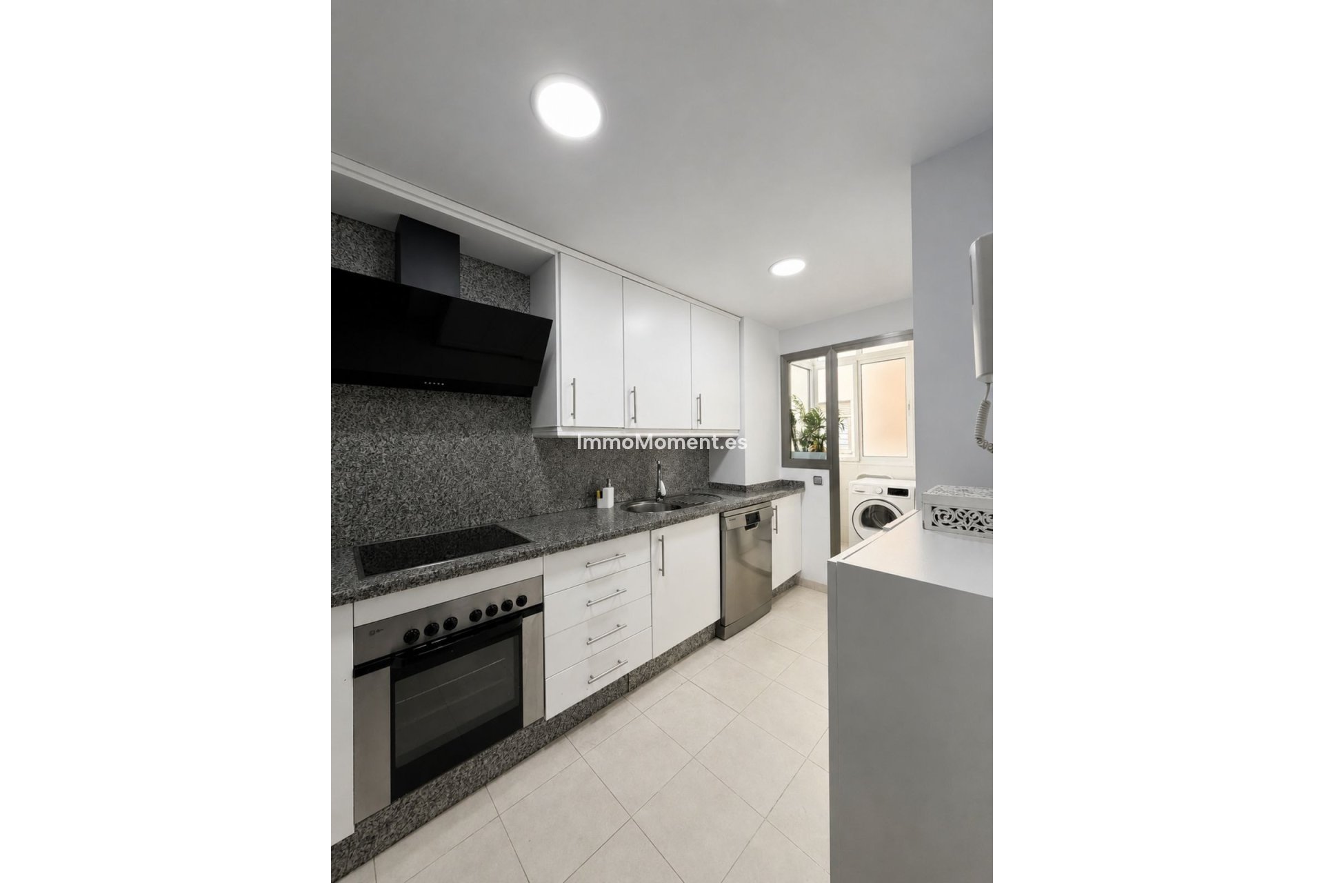 Resale - Apartment - Torremolinos - El Pinillo