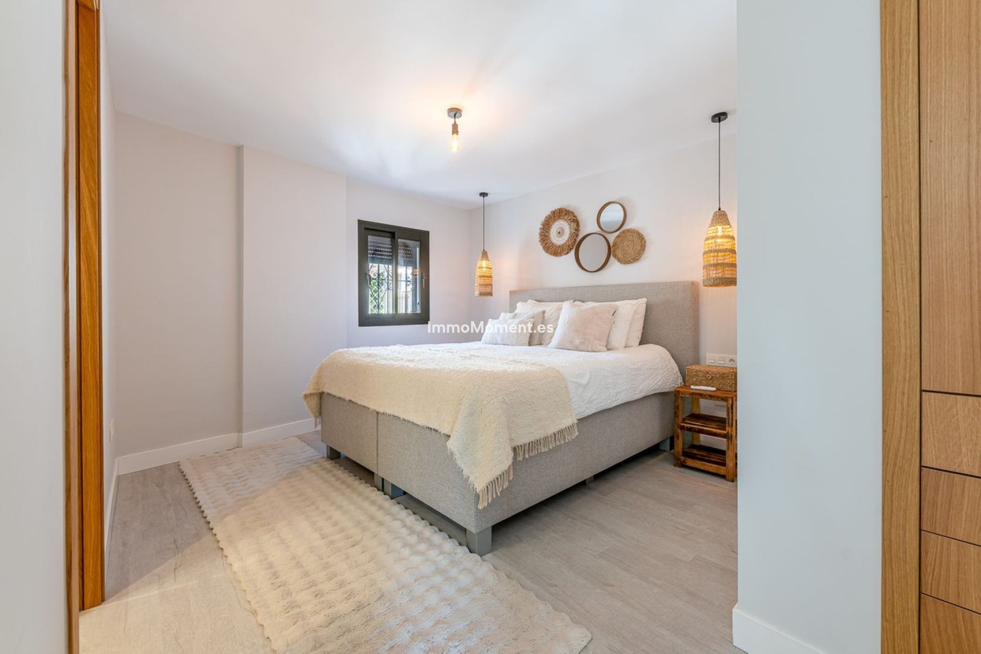 Resale - Apartment - Torremolinos - La Carihuela