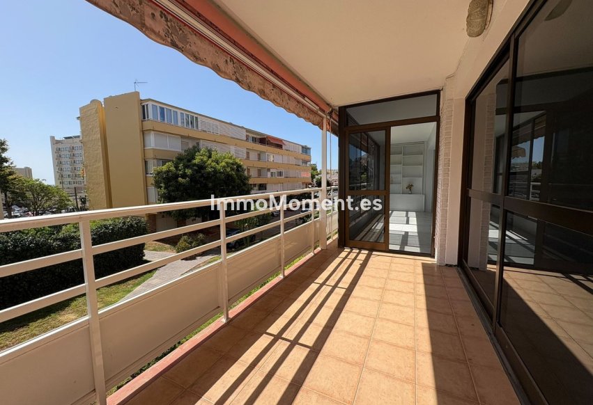 Resale - Apartment - Torremolinos - La Carihuela