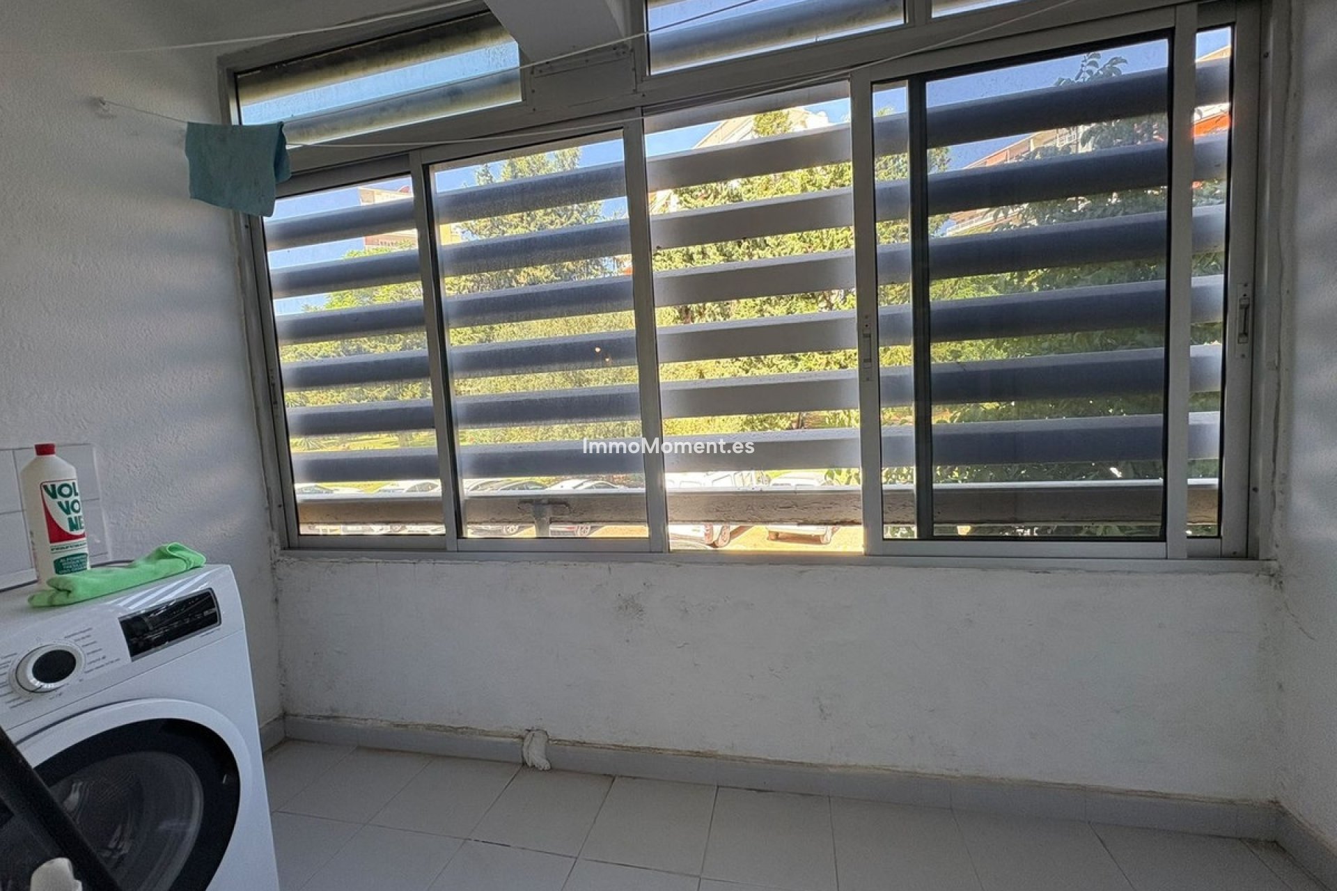 Resale - Apartment - Torremolinos - La Carihuela