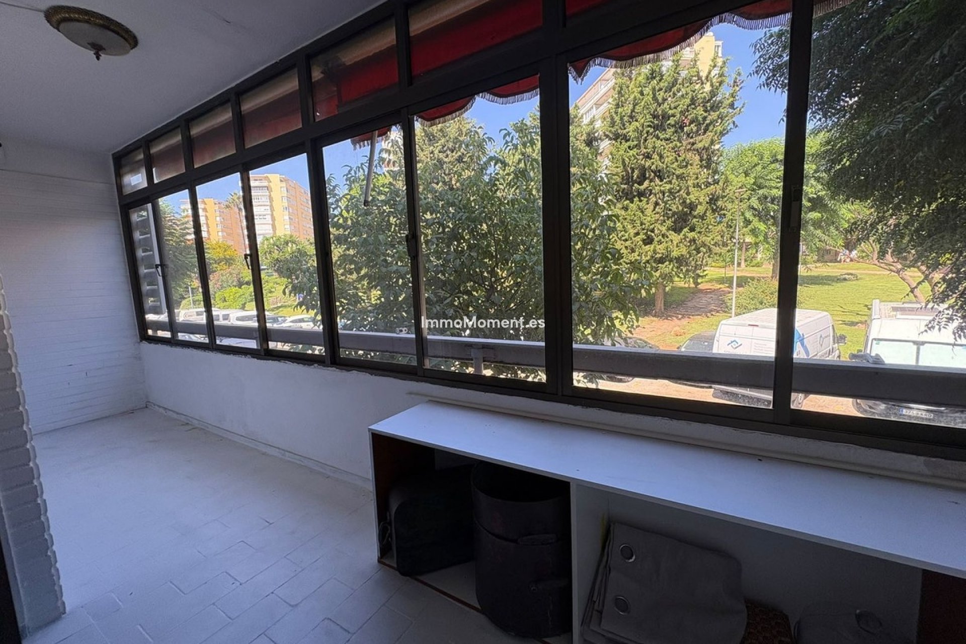 Resale - Apartment - Torremolinos - La Carihuela