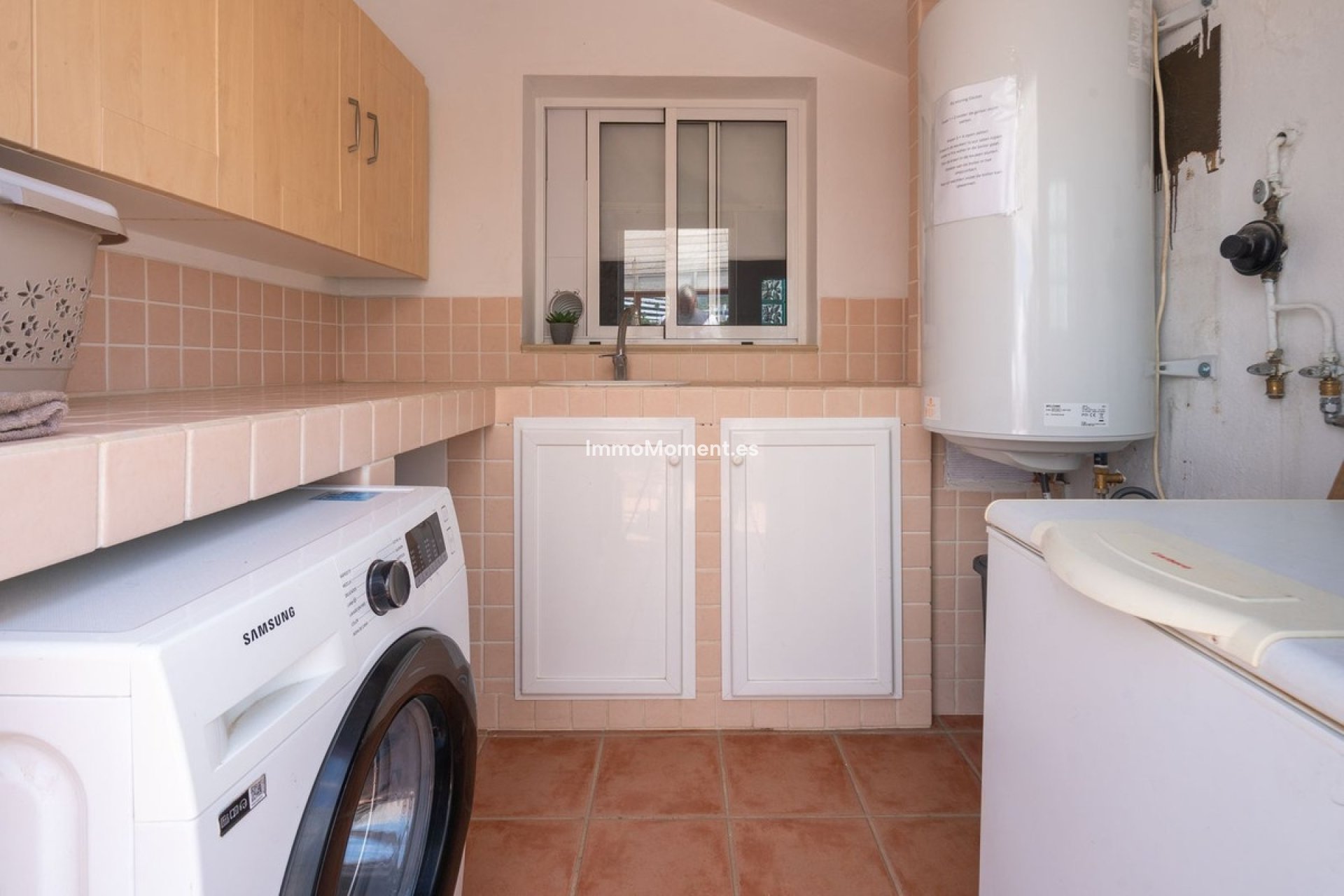 Resale - Apartment - Torremolinos - La Carihuela