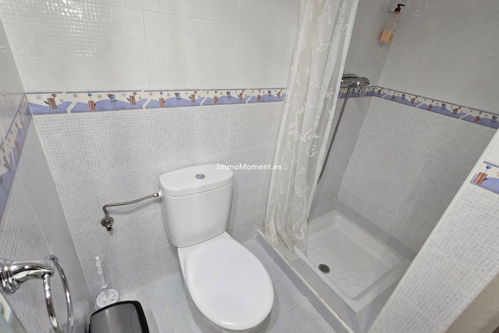Resale - Apartment - Torremolinos - La Carihuela