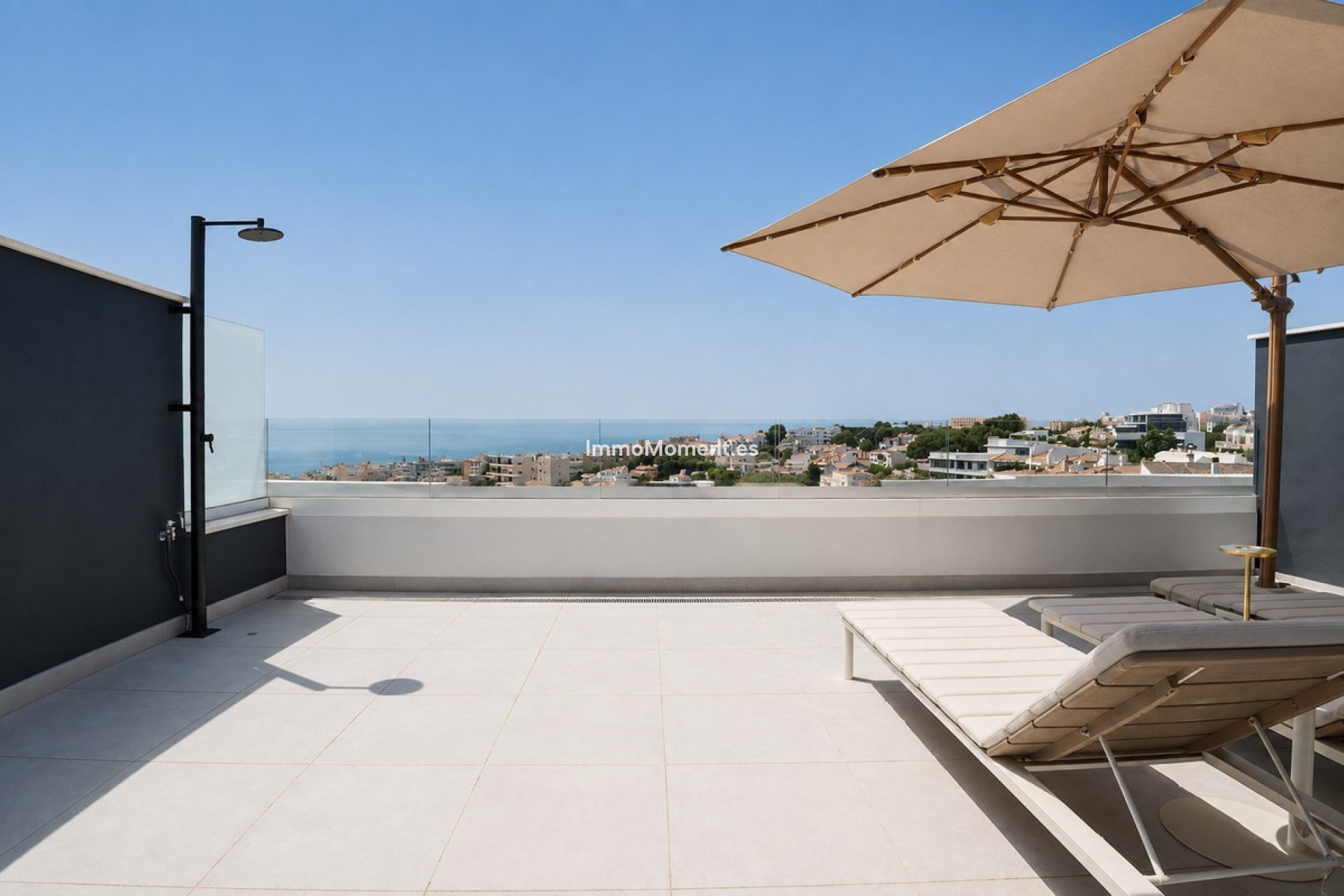 Resale - Apartment - Torremolinos - La Carihuela