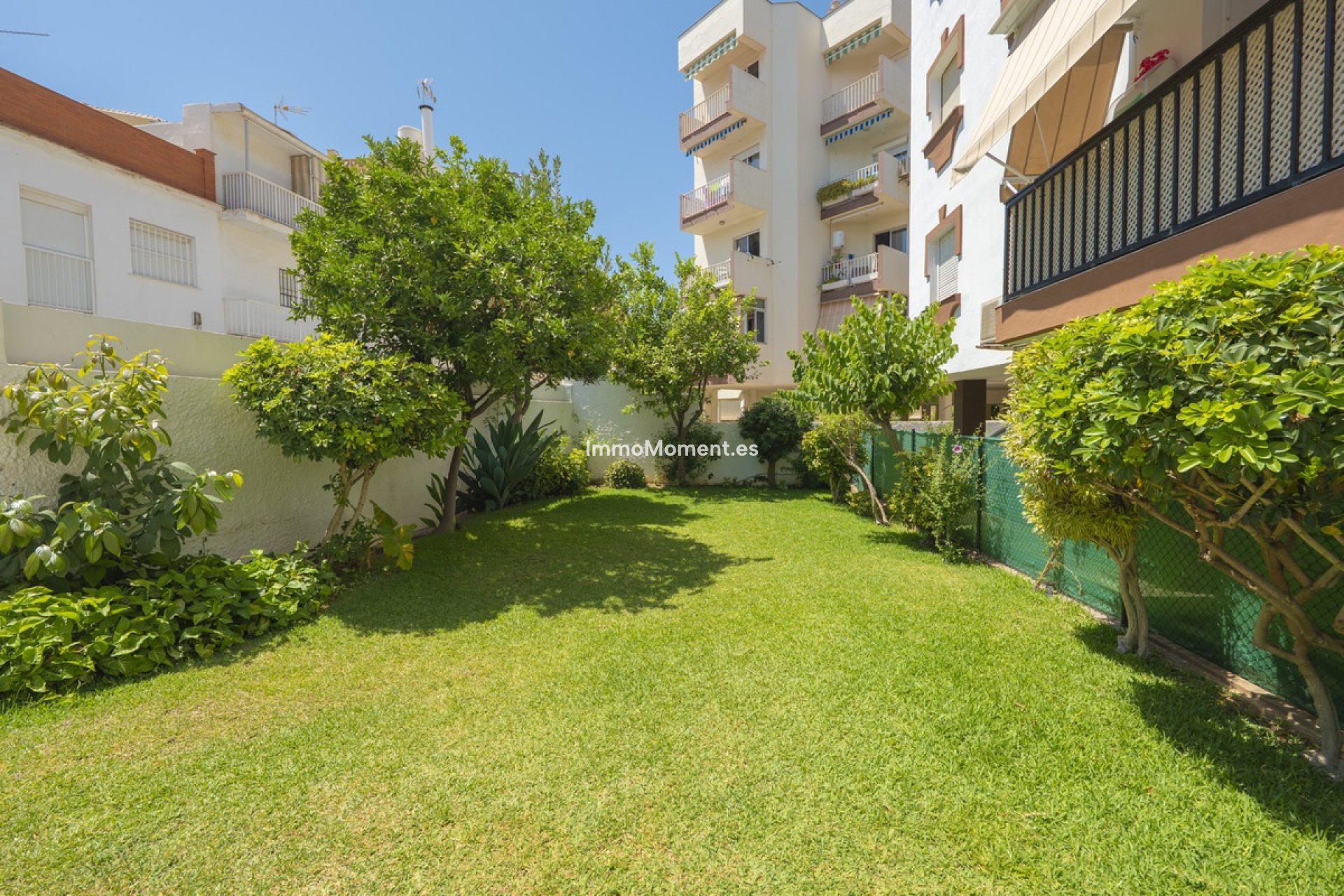 Resale - Apartment - Torremolinos - La Carihuela