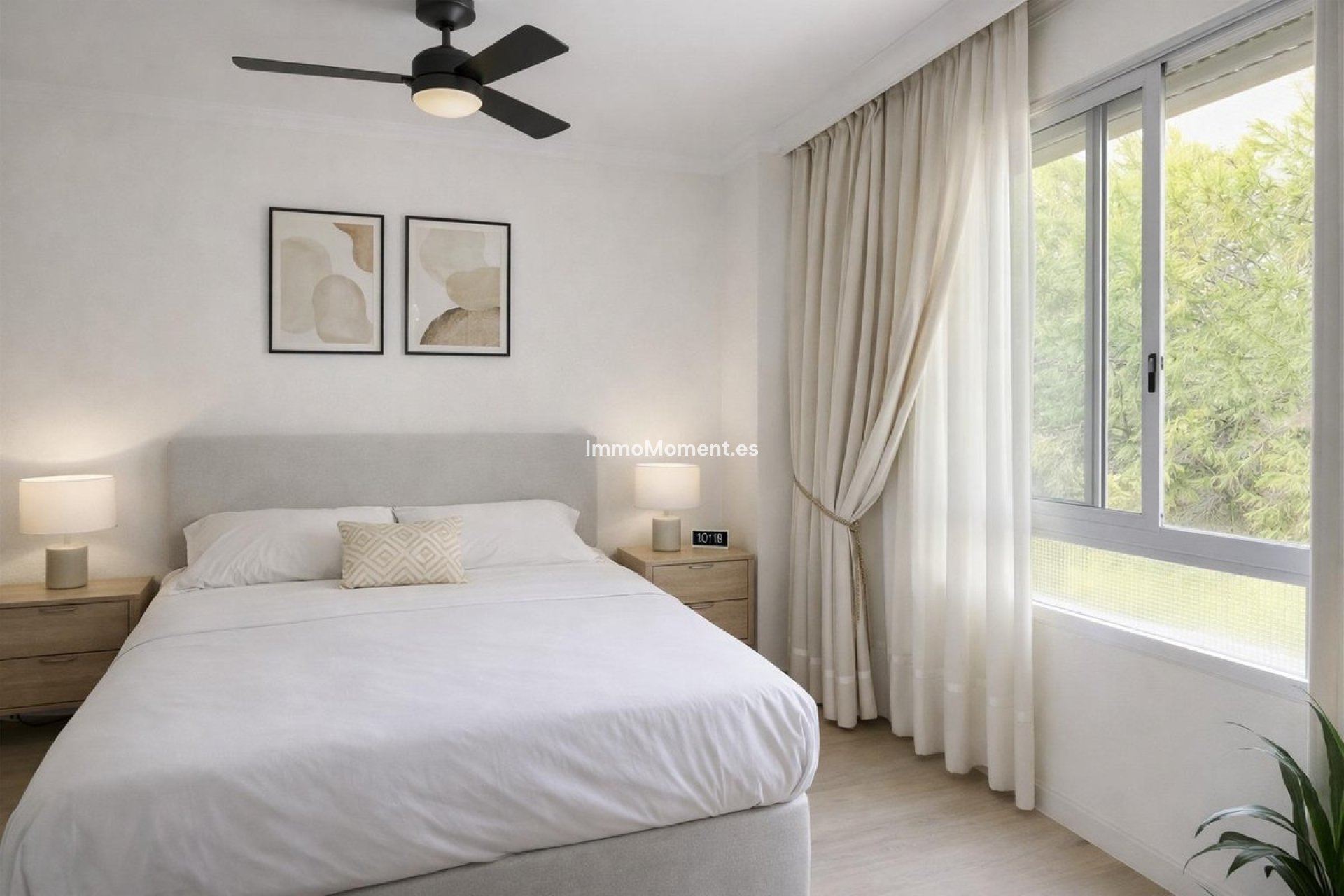 Resale - Apartment - Torremolinos - La Carihuela