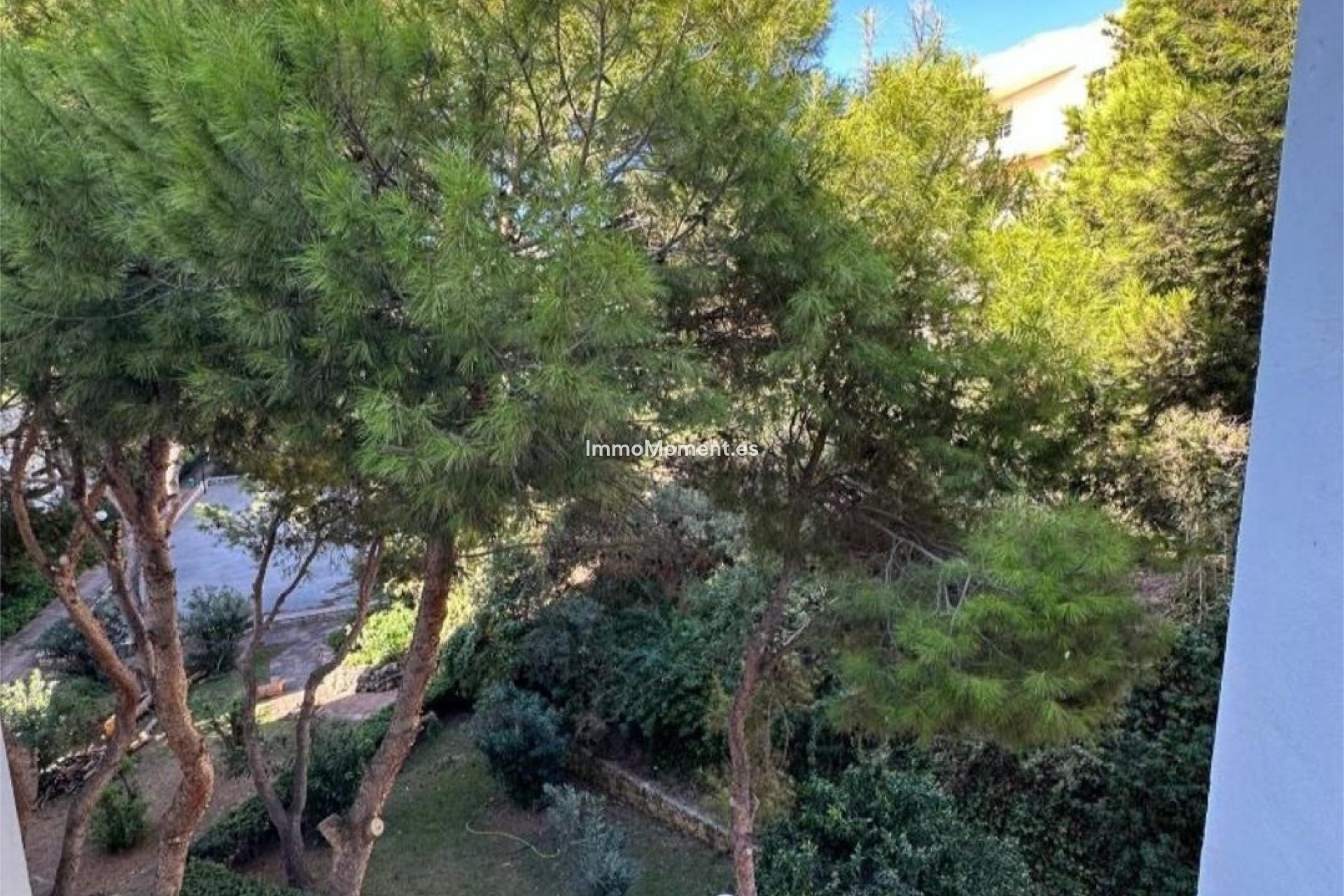 Resale - Apartment - Torremolinos - La Carihuela