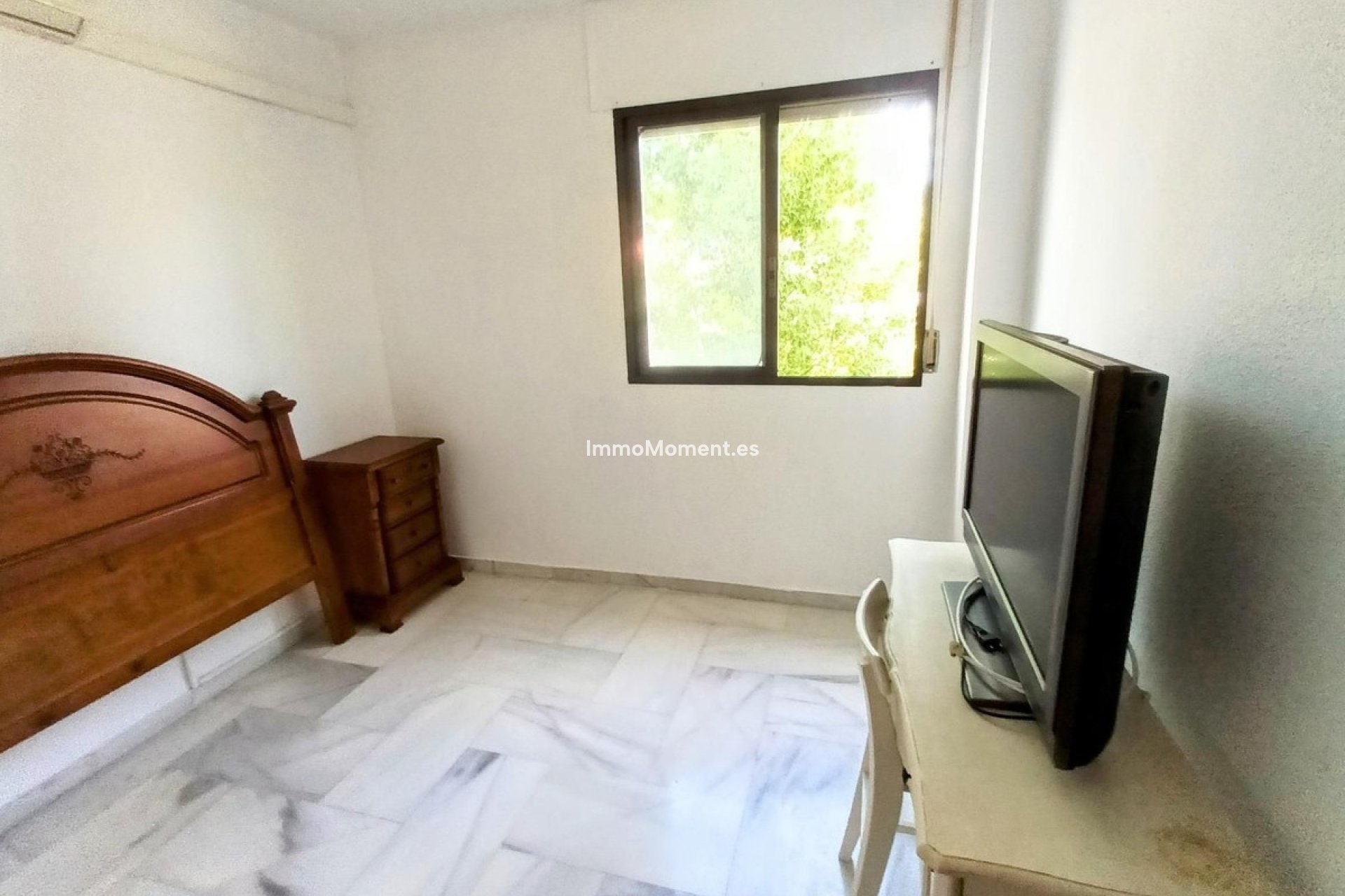 Resale - Apartment - Torremolinos - La Carihuela