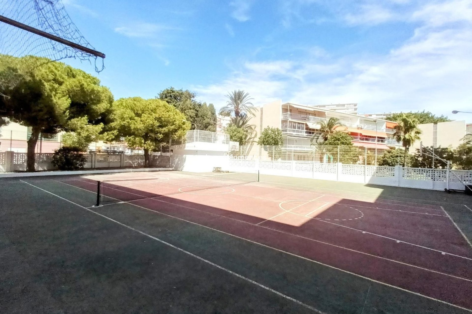 Resale - Apartment - Torremolinos - La Carihuela