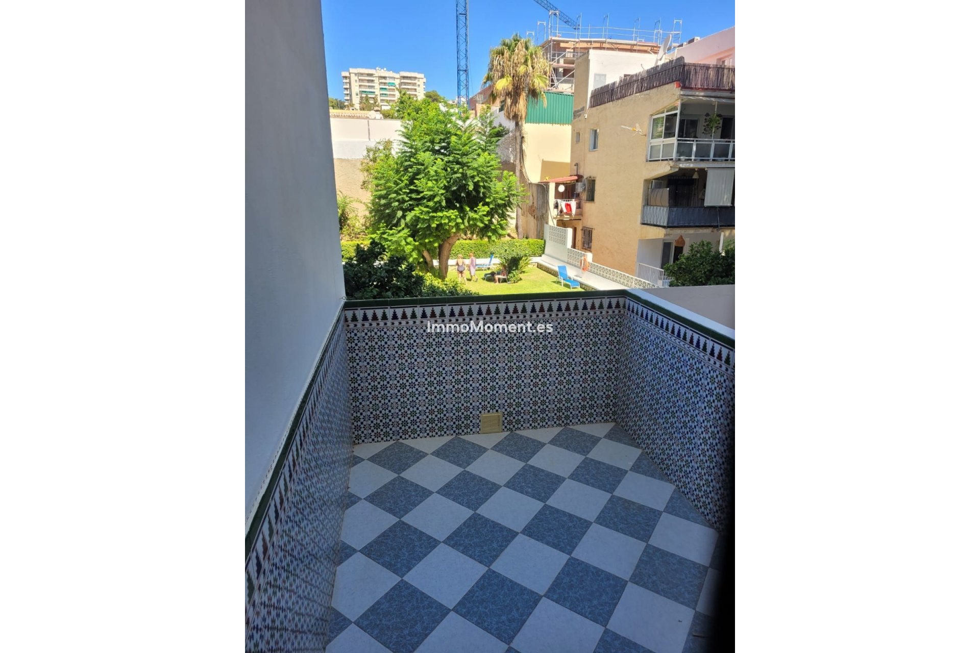 Resale - Apartment - Torremolinos - La Carihuela