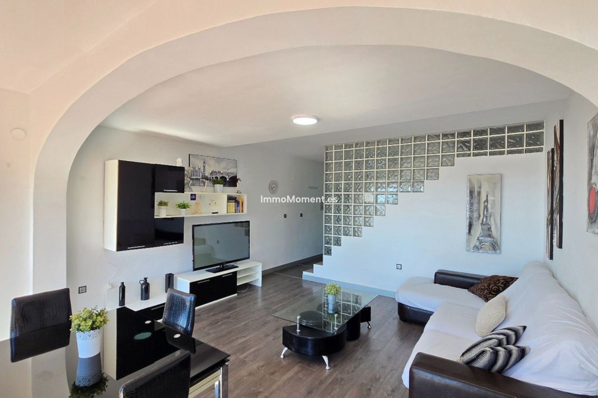 Resale - Apartment - Torremolinos - La Carihuela