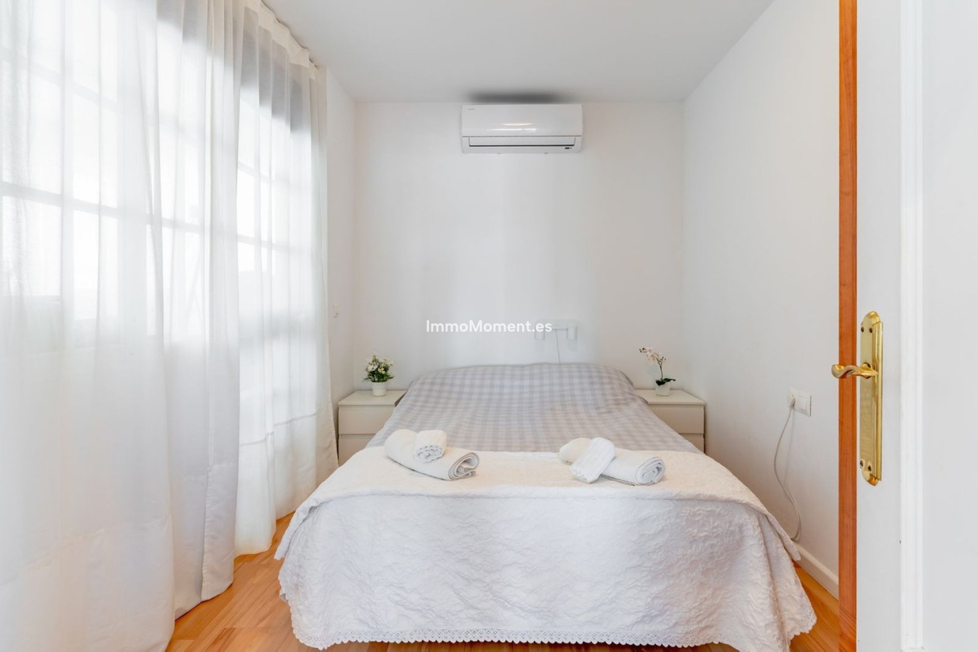Resale - Apartment - Torremolinos - La Carihuela