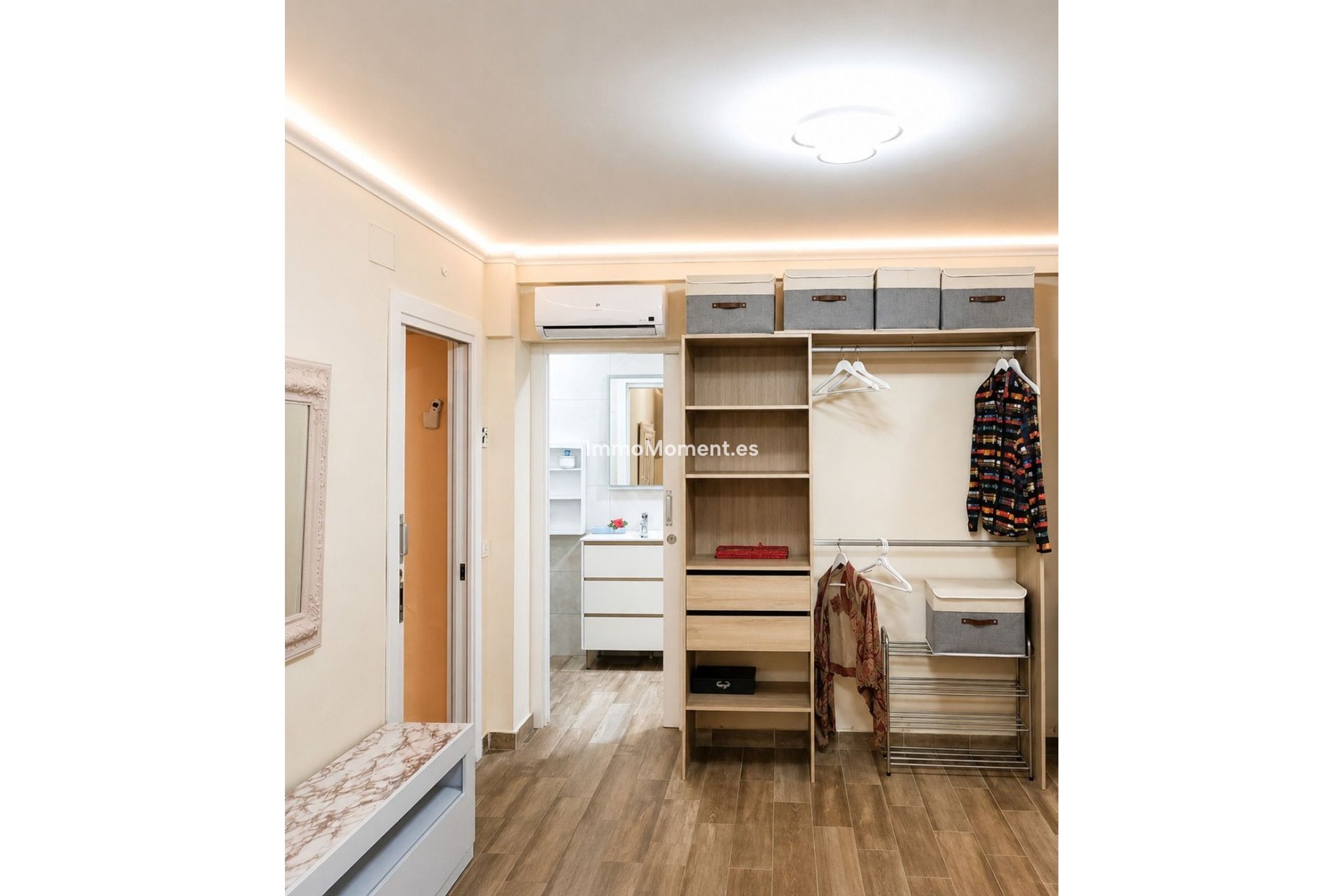 Resale - Apartment - Torremolinos - La Carihuela
