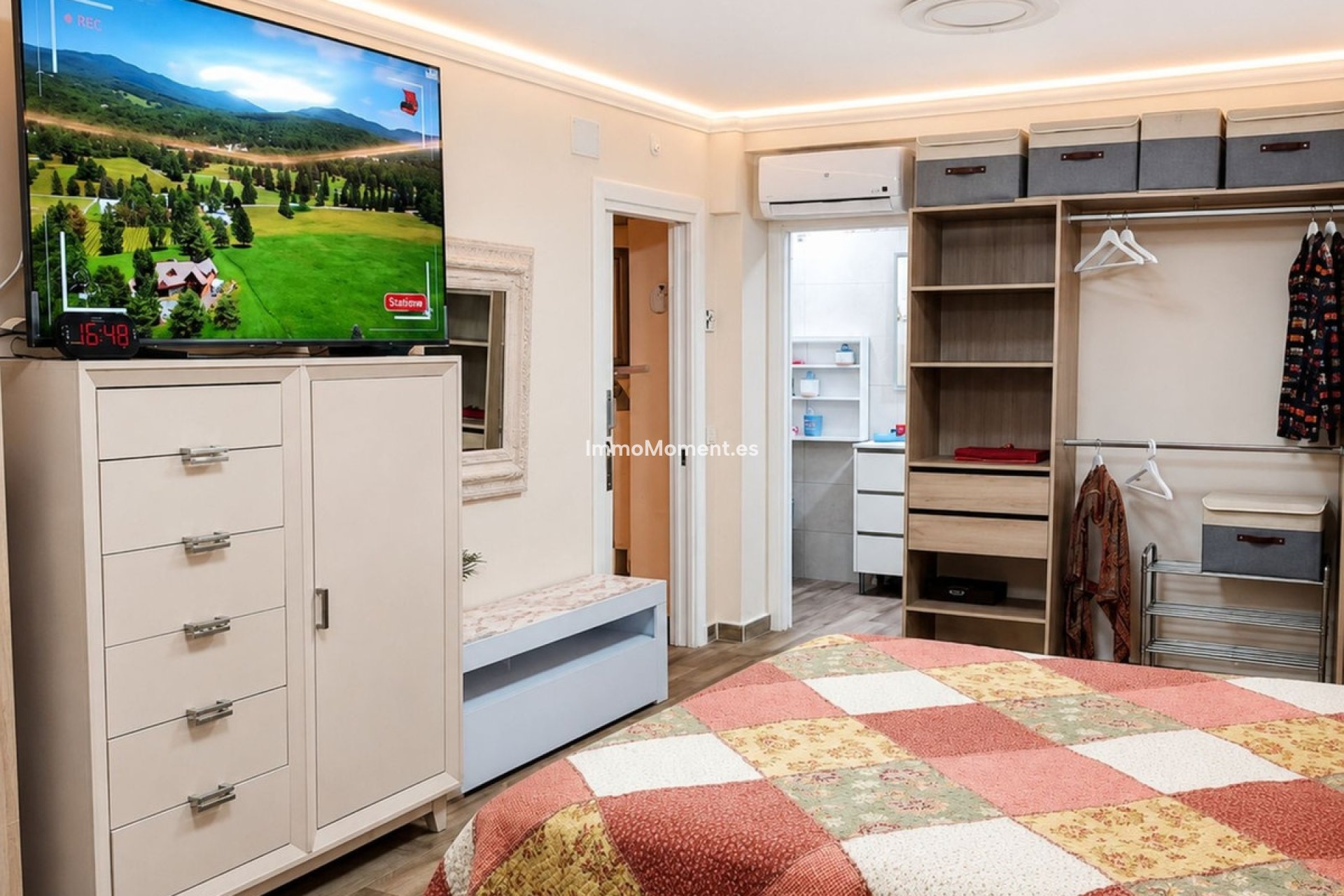 Resale - Apartment - Torremolinos - La Carihuela