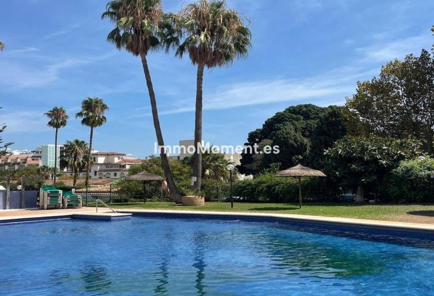 Resale - Apartment - Torremolinos - La Carihuela
