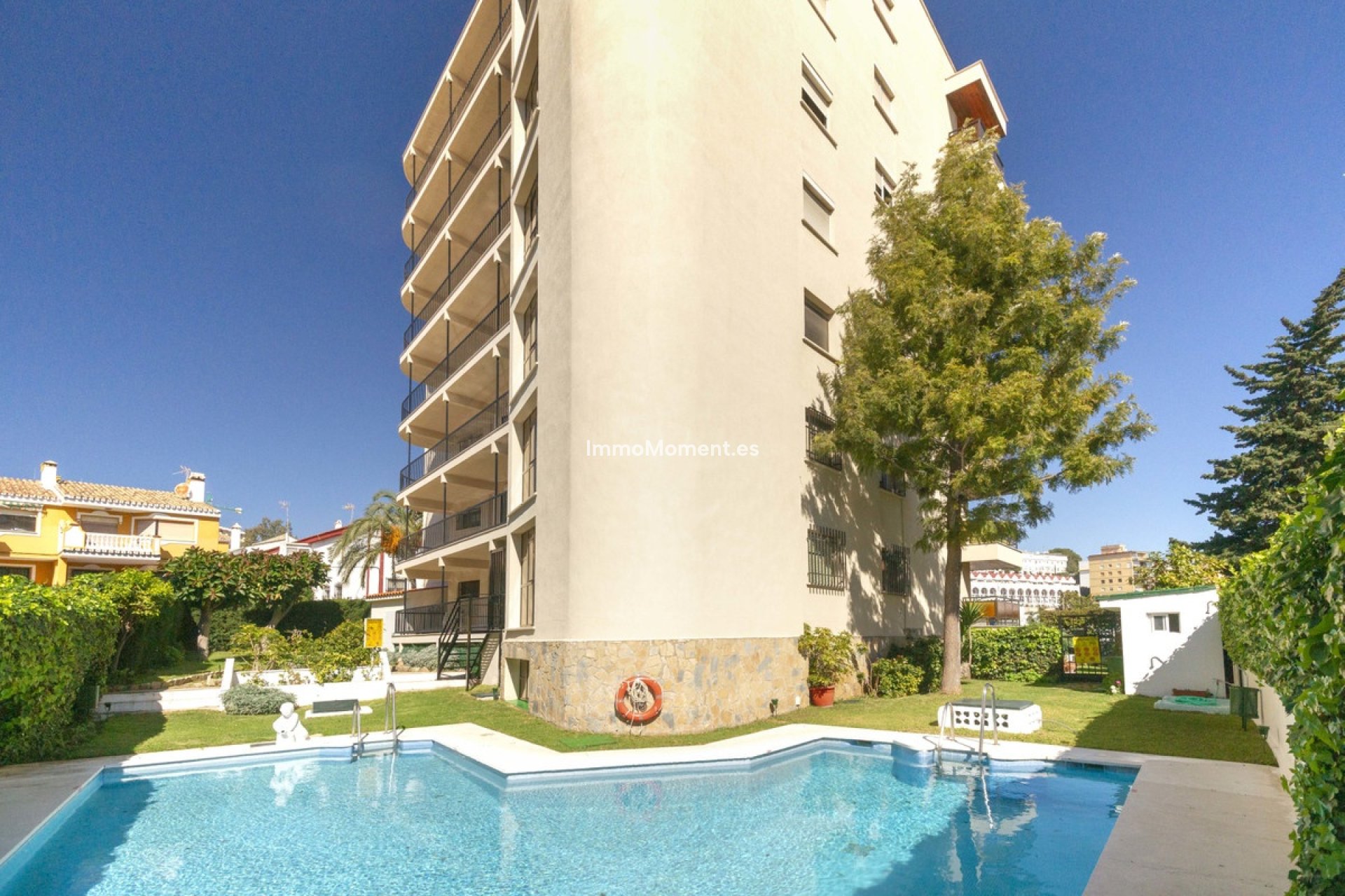 Resale - Apartment - Torremolinos - Montemar