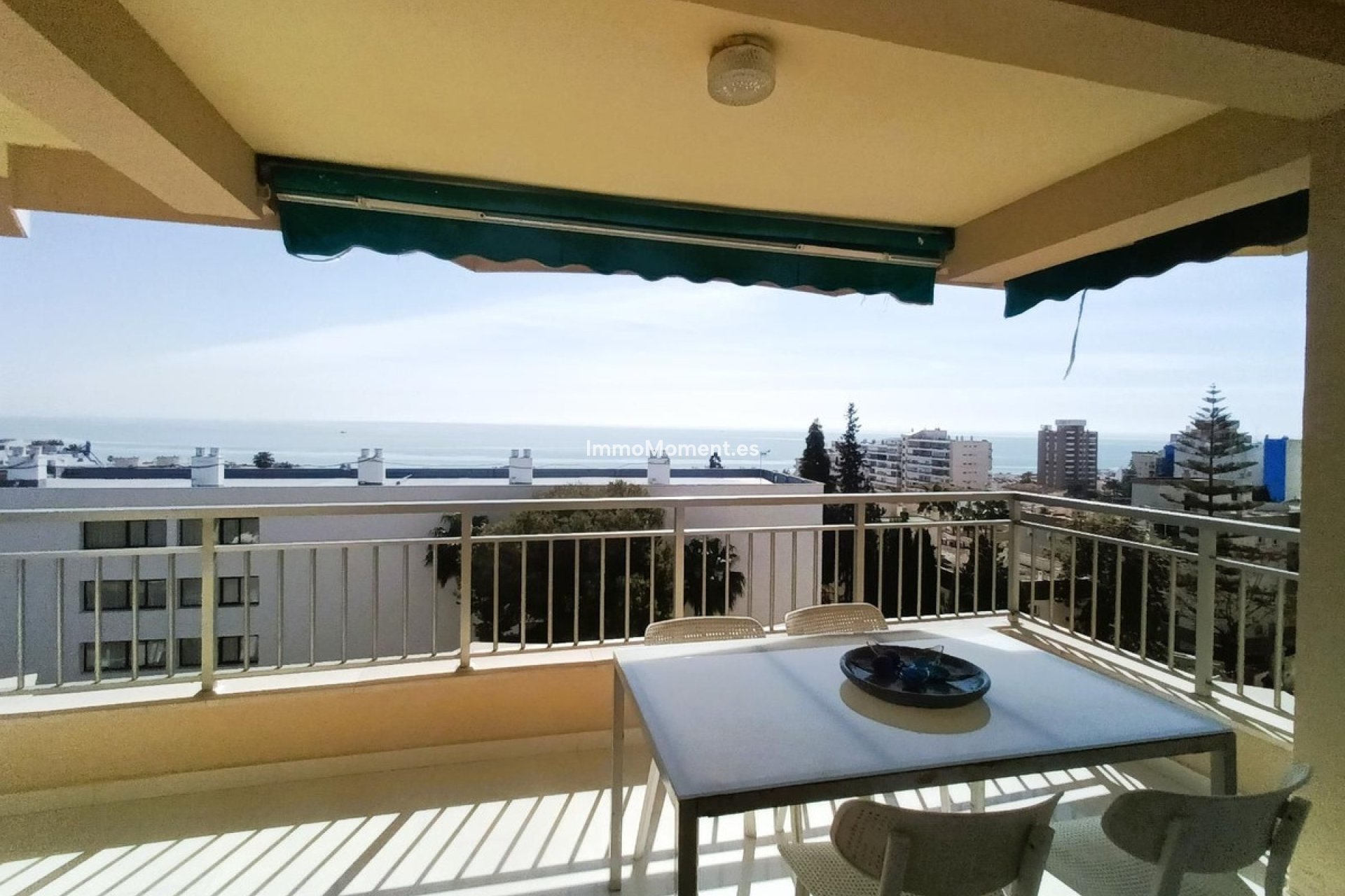Resale - Apartment - Torremolinos - Montemar