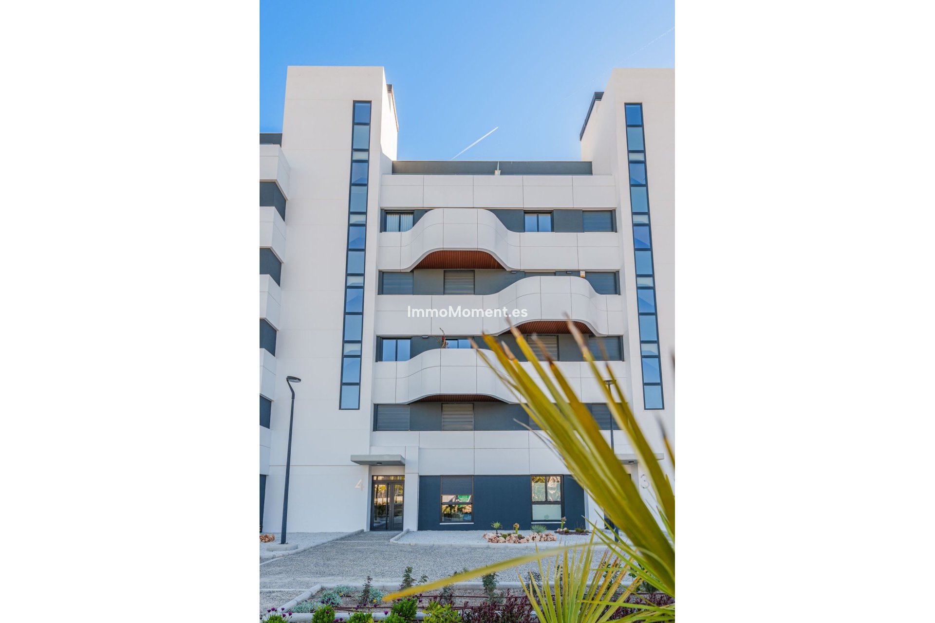 Resale - Apartment - Torremolinos - Playamar