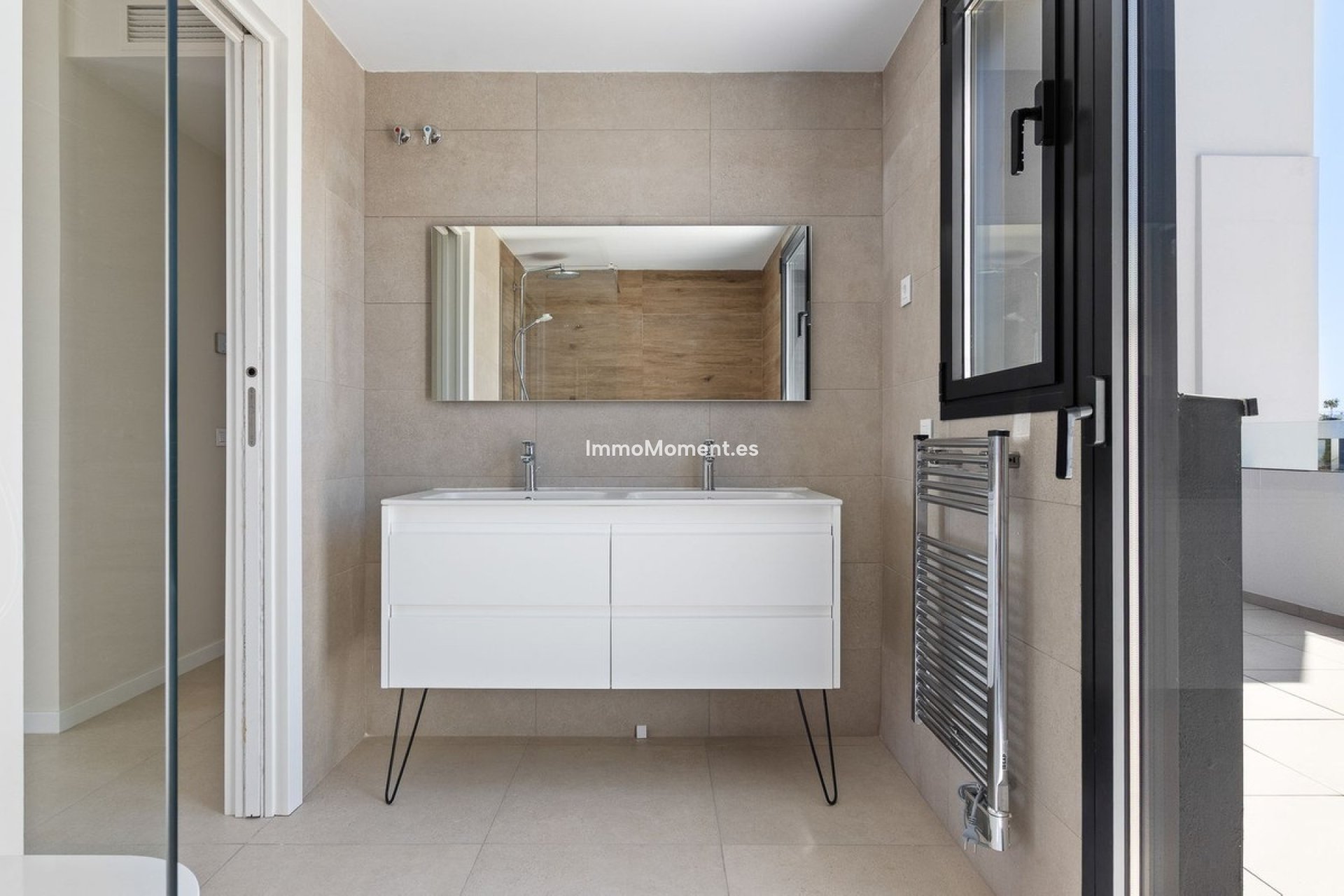 Resale - Apartment - Torremolinos - Playamar