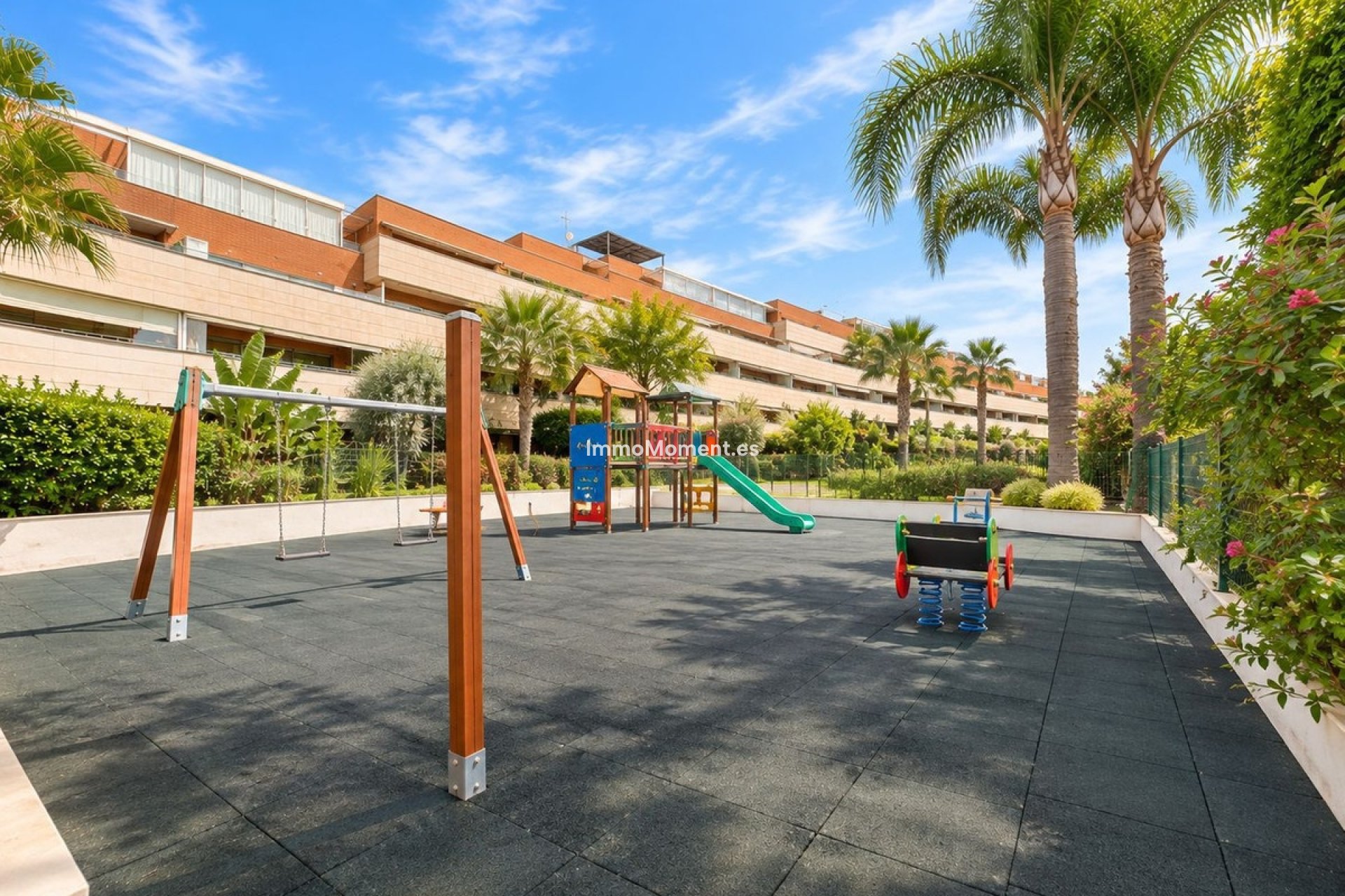 Resale - Apartment - Torremolinos